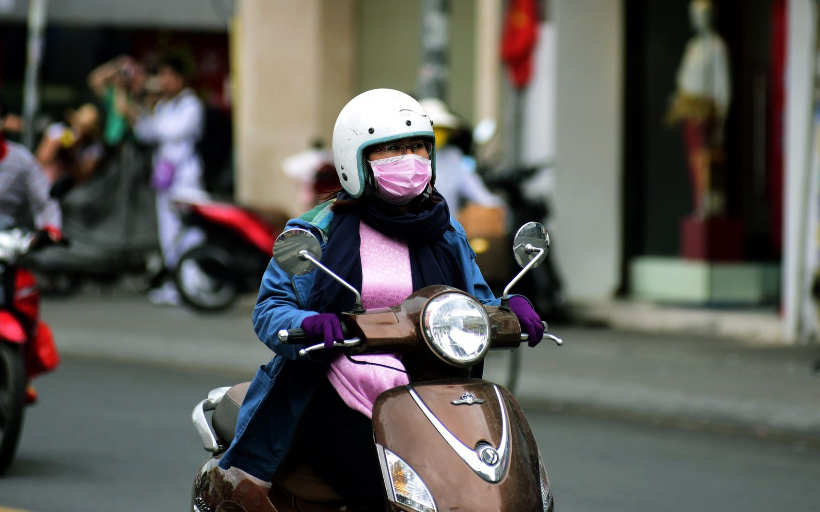 Southern Vietnam sees rare cold snap as Ho Chi Minh City drops below 18°C - Ảnh 2.