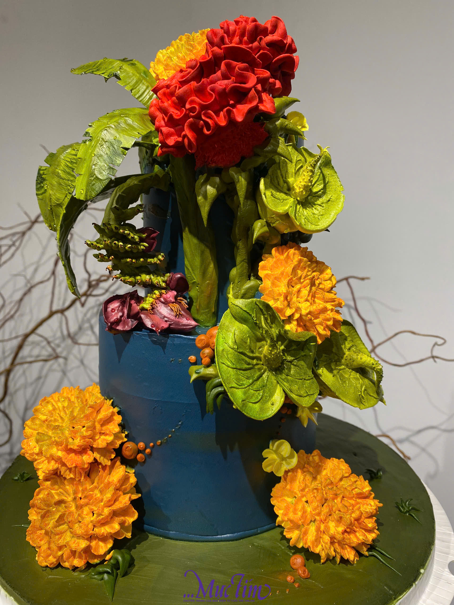 Độc đáo với nghệ thuật hoa kem qua bàn tay của nghệ sĩ làm bánh gen Z - Ảnh 3.