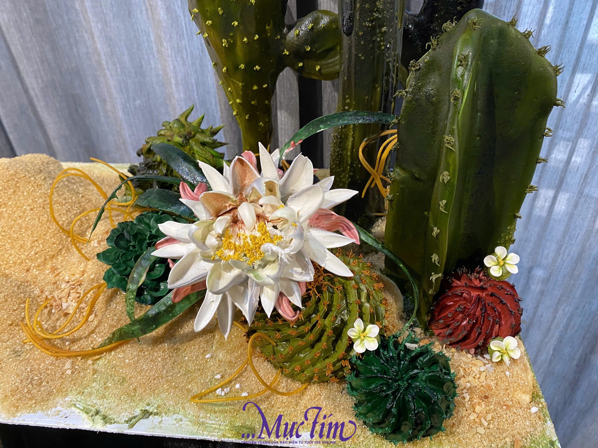 Độc đáo với nghệ thuật hoa kem qua bàn tay của nghệ sĩ làm bánh gen Z - Ảnh 5.