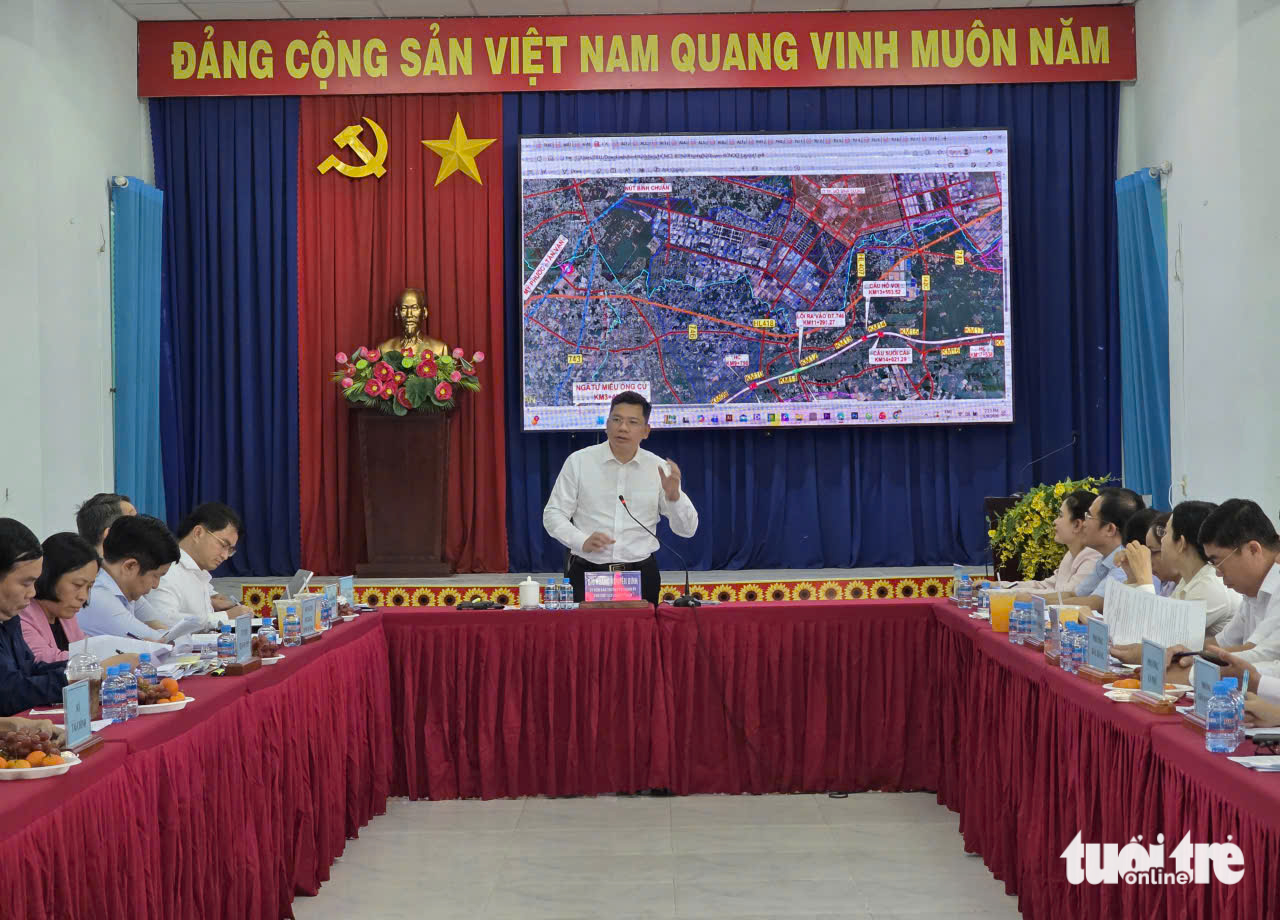 Yêu cầu phê duyệt giải phóng mặt bằng cao tốc TP.HCM - Thủ Dầu Một - Chơn Thành trước 31-1-2026 - Ảnh 1. cao tốc - Ảnh 1.