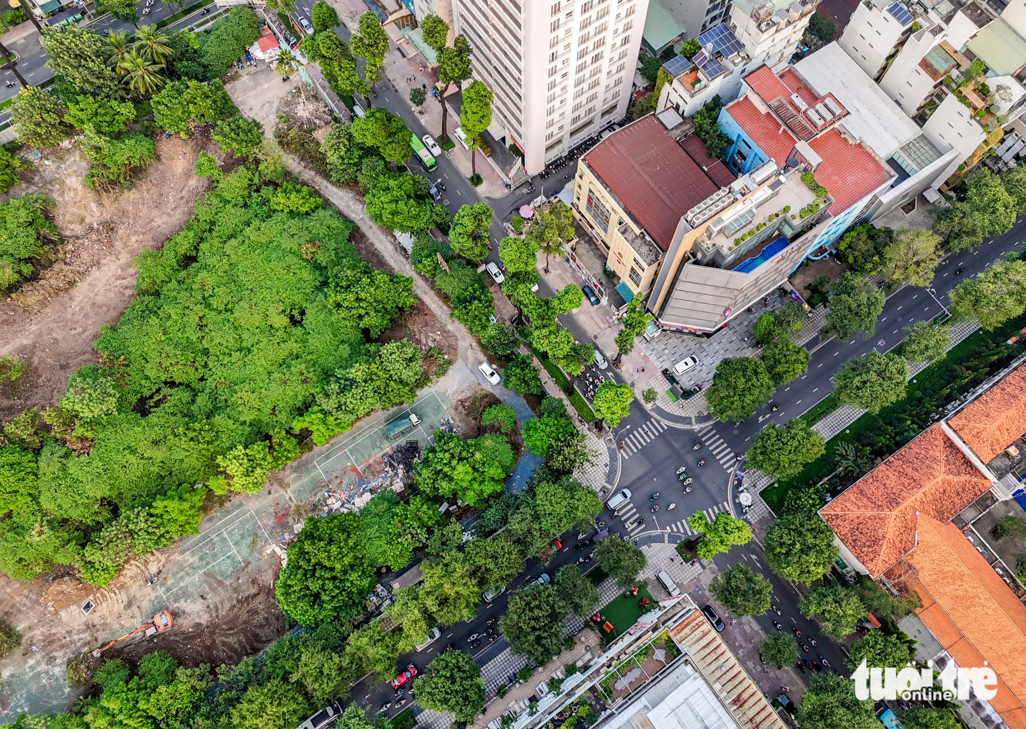Toàn cảnh 9 khu ‘đất vàng’ trung tâm TP.HCM đang chờ trở thành công viên, vườn hoa Tết - Ảnh 14.