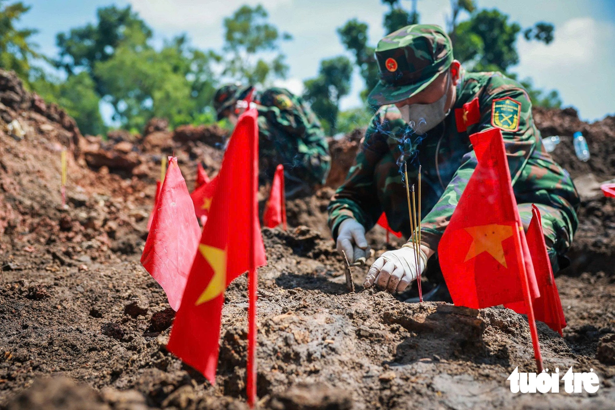 Nỗ lực chạy đua với nắng mưa, hơn 700 liệt sĩ đã được tìm thấy tại công viên Lê Thị Riêng sau hơn 3 tháng - Ảnh 11.