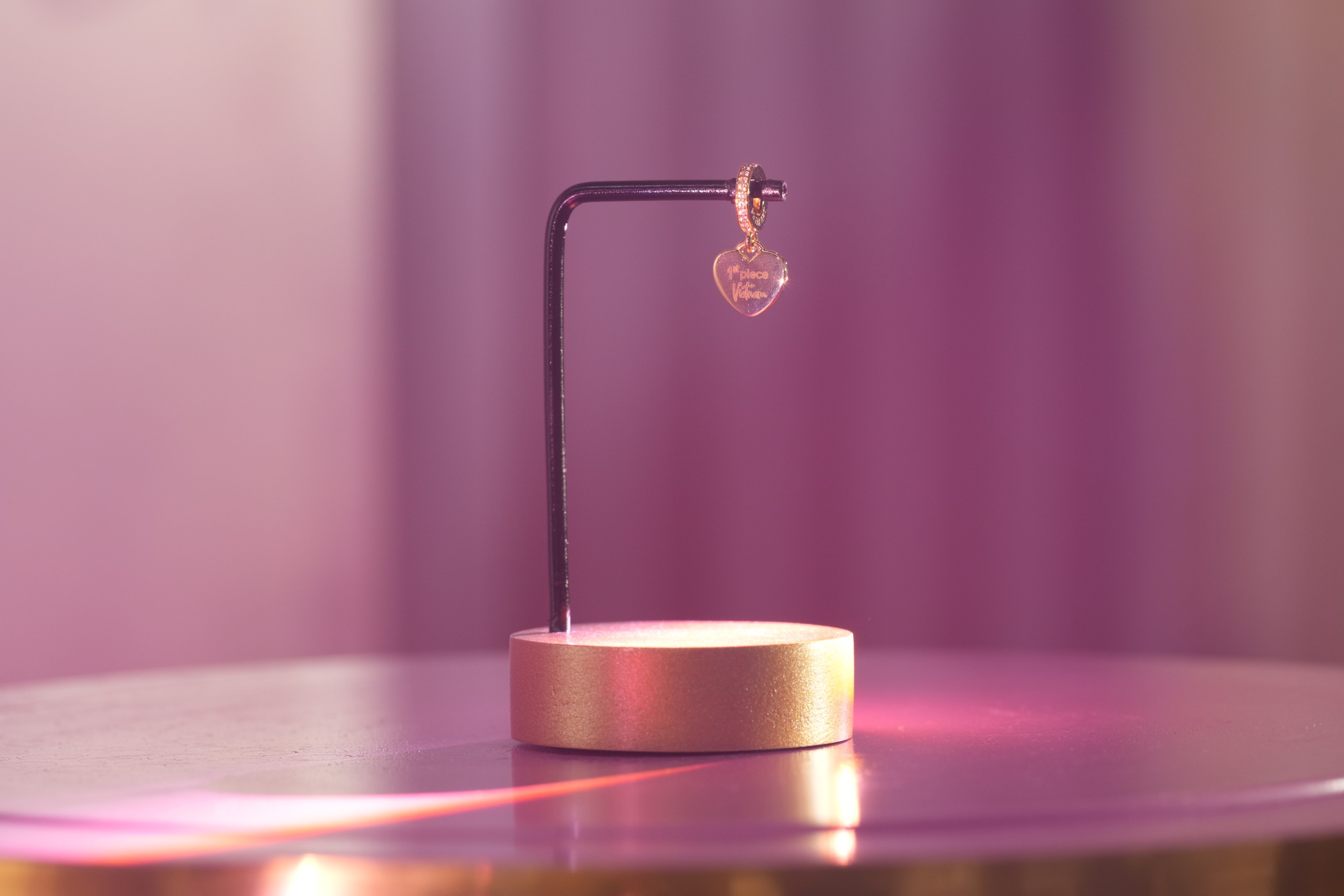 Việt Nam thành cứ điểm chế tác trang sức tinh xảo của Pandora - Ảnh 3.