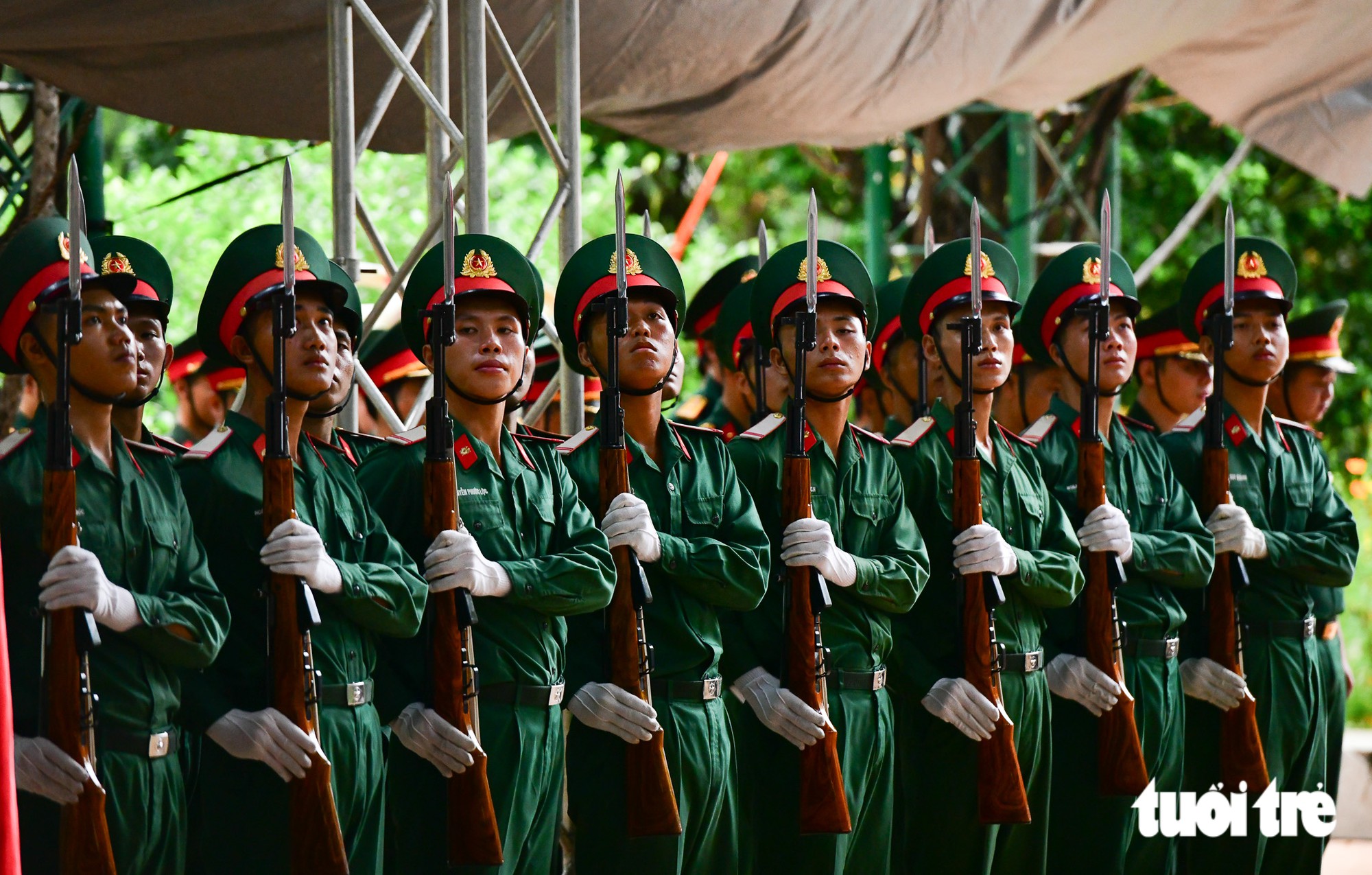 Sơ duyệt Lễ truy điệu, an táng hài cốt liệt sĩ tại công viên Lê Thị Riêng - Ảnh 4.