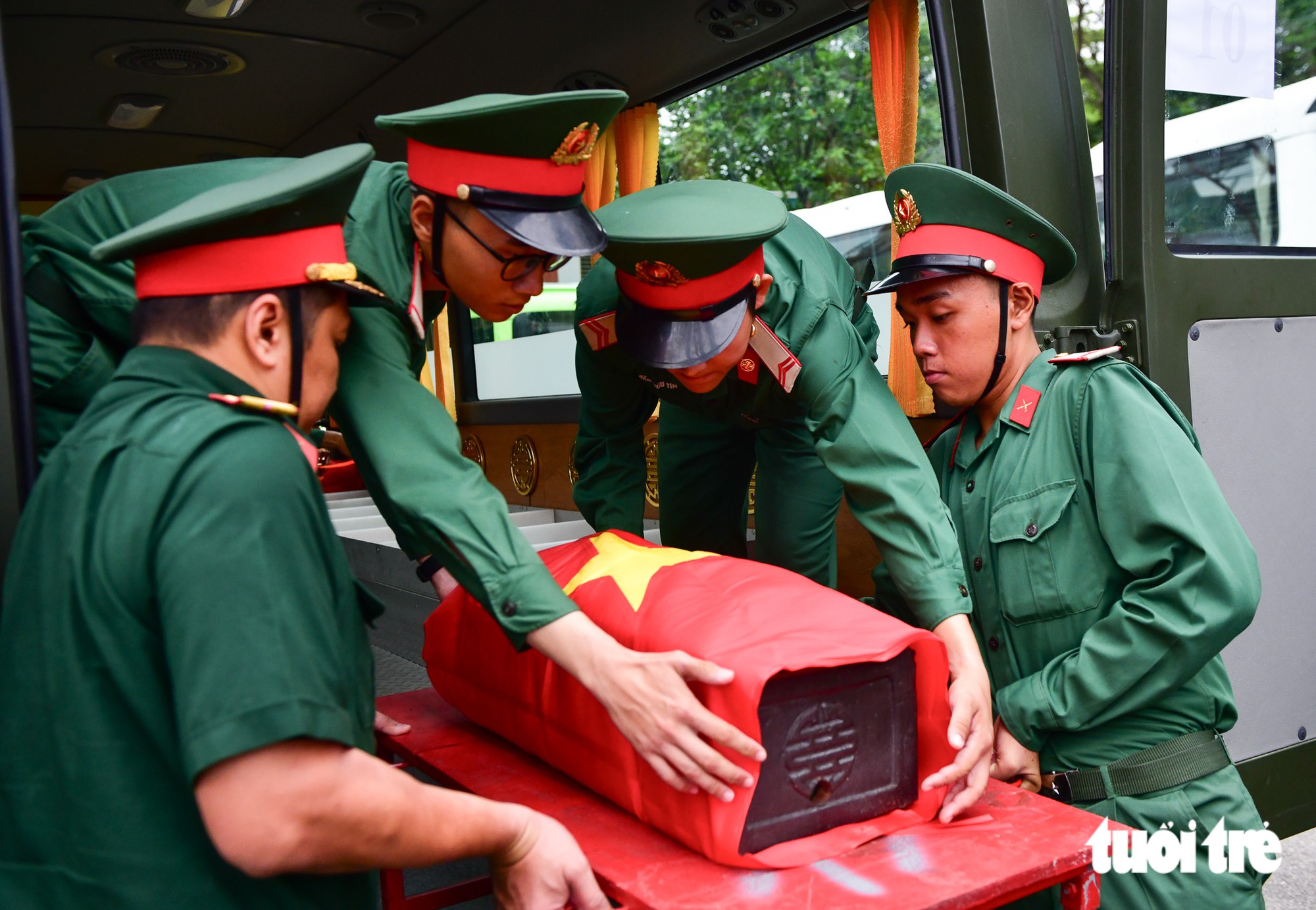 Sơ duyệt Lễ truy điệu, an táng hài cốt liệt sĩ tại công viên Lê Thị Riêng - Ảnh 12.