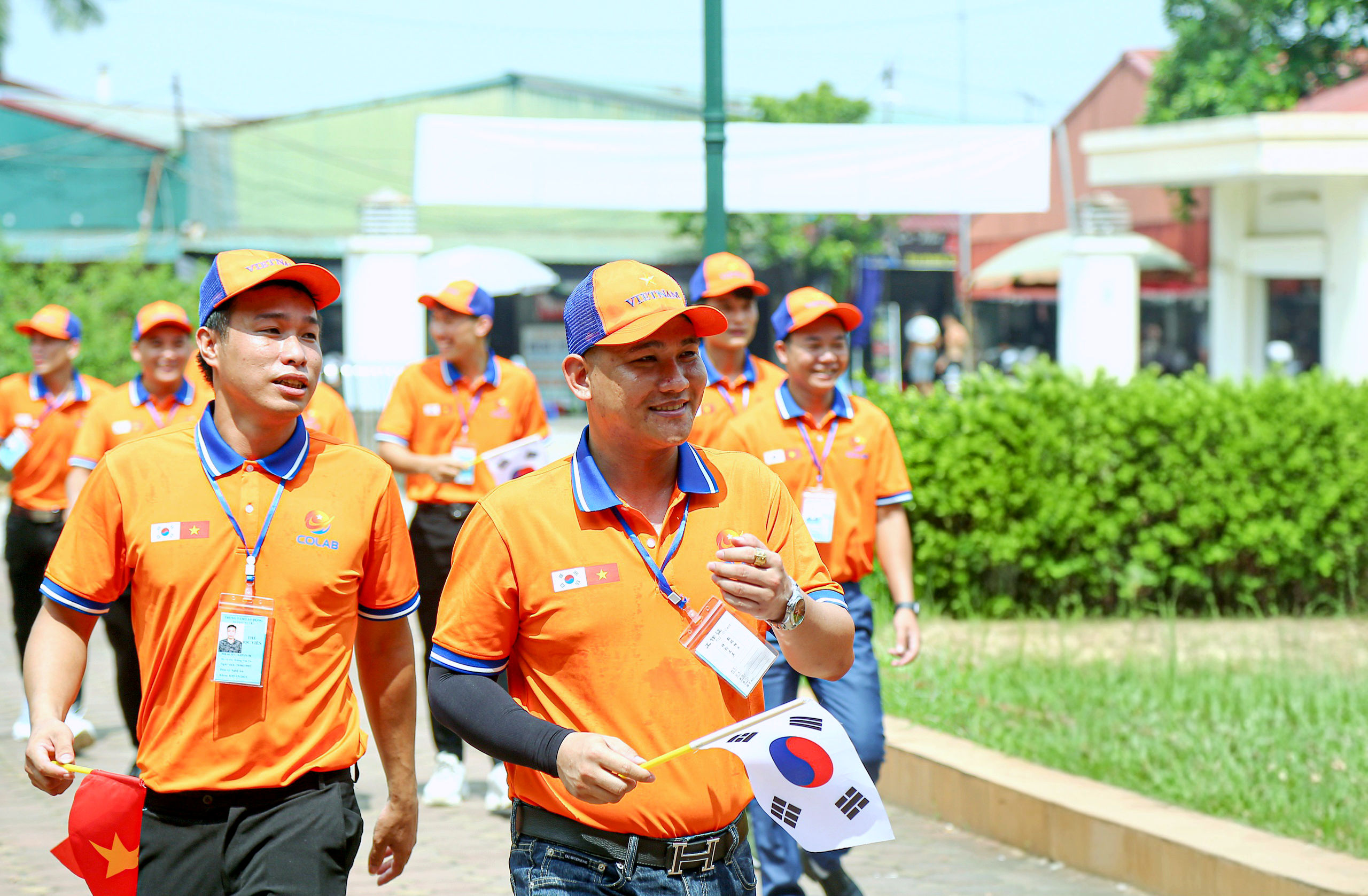 Tin tức sáng 11-10: 9 tháng, 102.000 lao động Việt đi làm việc ở nước ngoài - Ảnh 2.