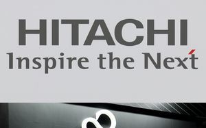 Japanese companies compensate users as cyberattacks buffet economy - Ảnh 1.