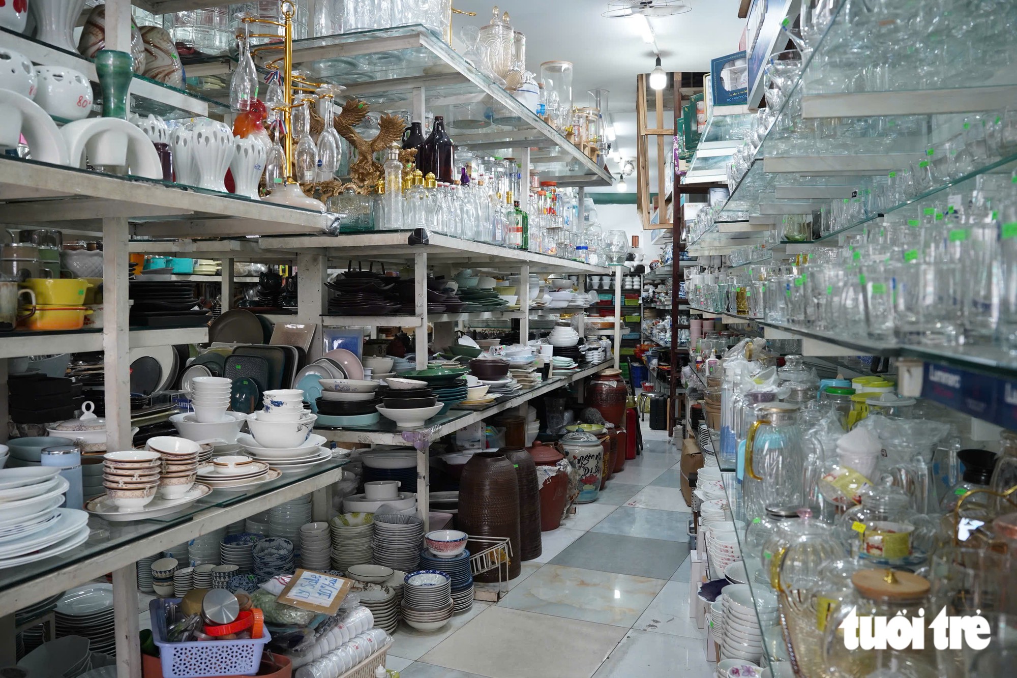Cận cảnh con đường gốm sứ vừa khánh thành ở phường Nhiêu Lộc, TP.HCM - Ảnh 6.
