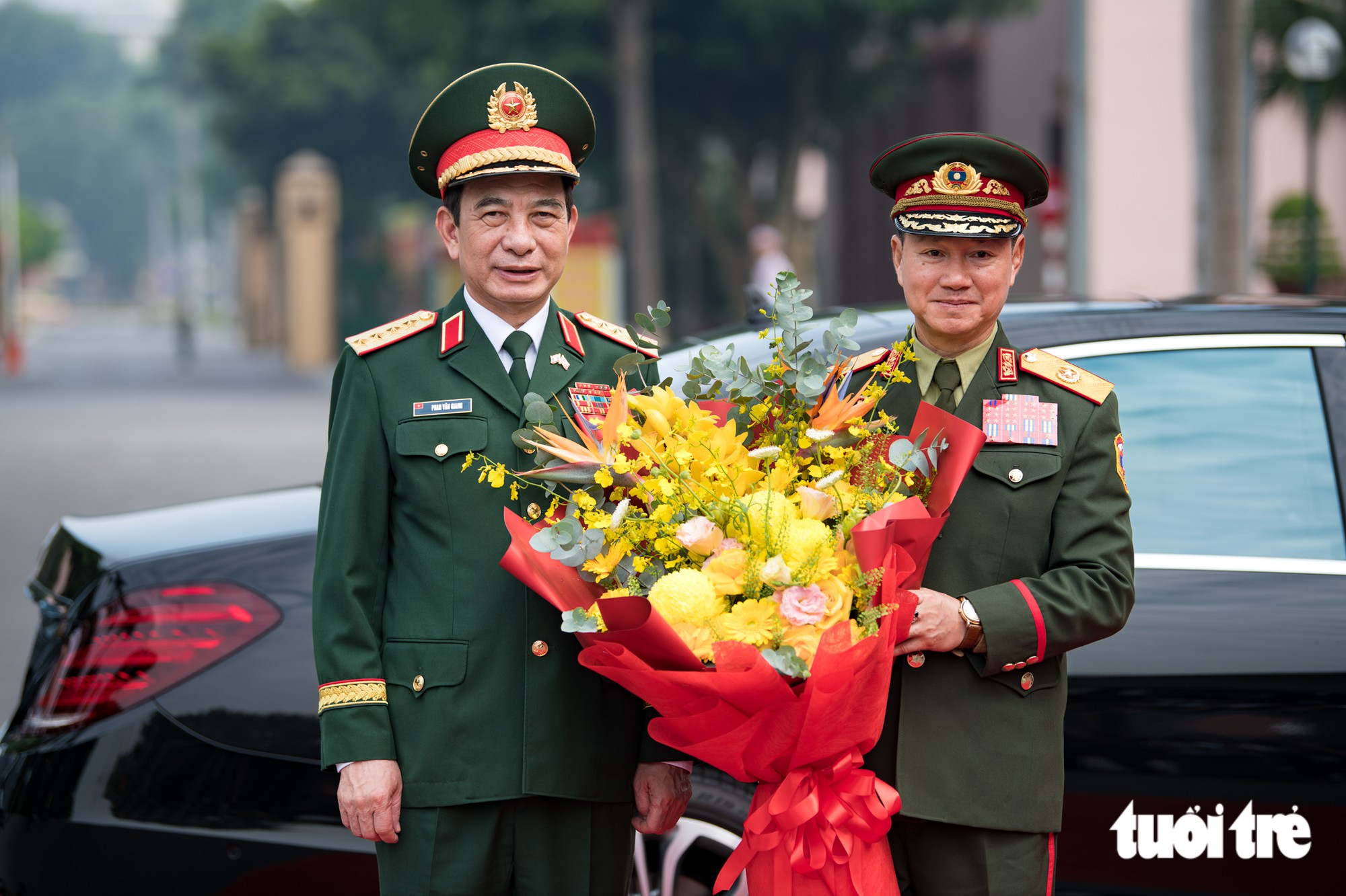 Đại tướng Phan Văn Giang hội đàm với Phó thủ tướng Lào thúc đẩy hợp tác Quốc phòng 2026 - Ảnh 1.