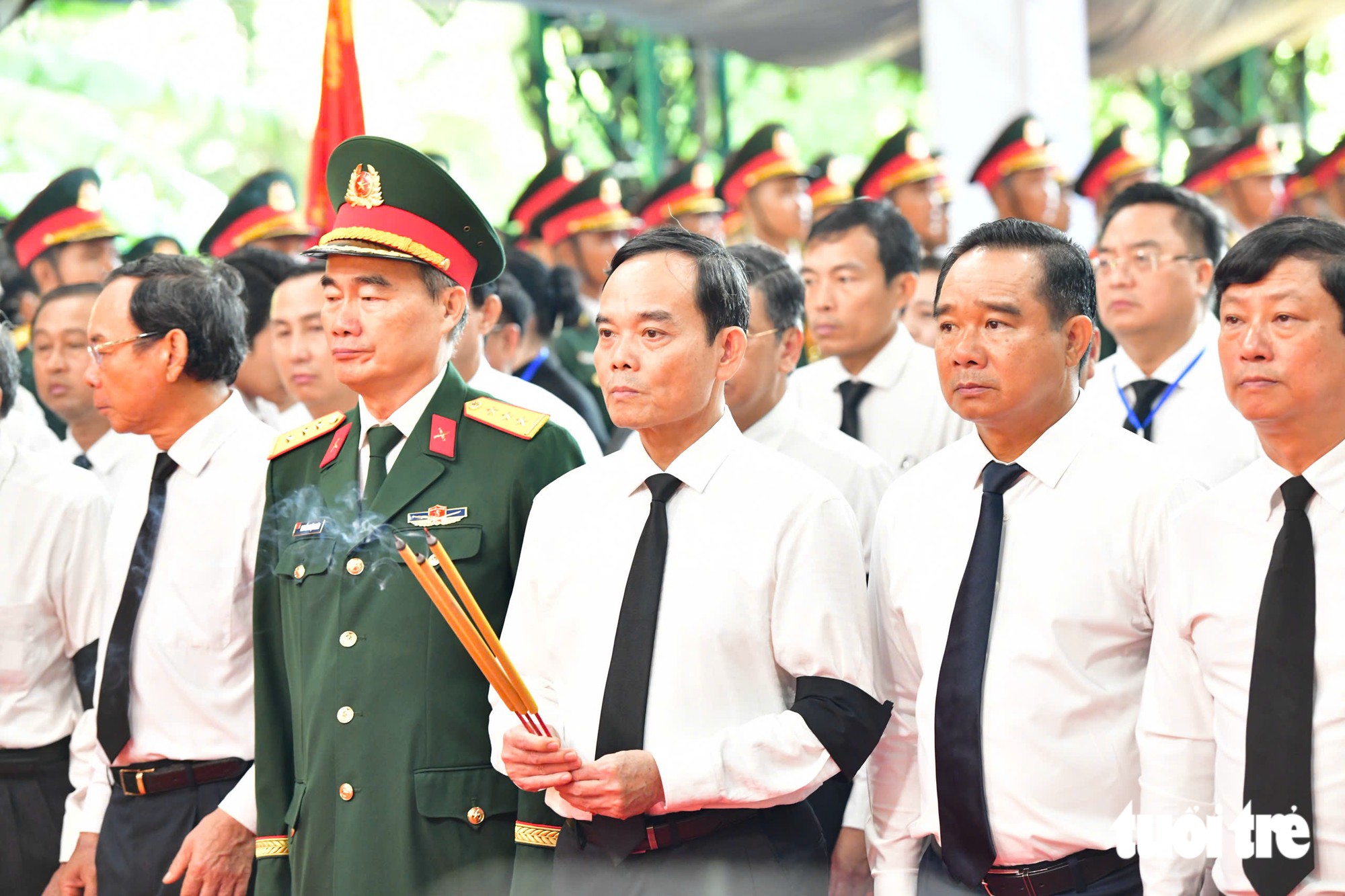 Remains of 731 fallen soldiers laid to rest in Ho Chi Minh City after 58 years- Ảnh 3.