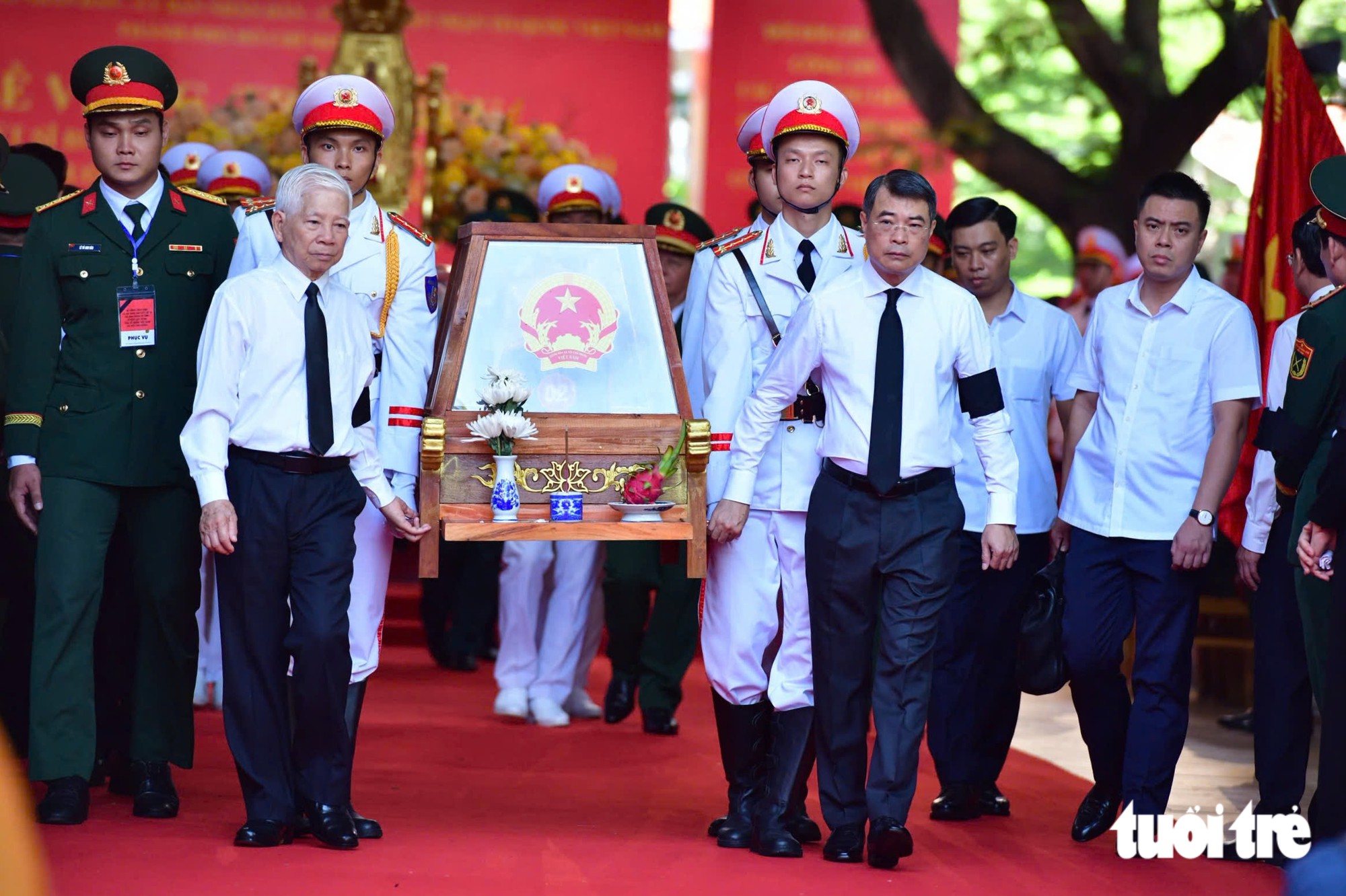 Remains of 731 fallen soldiers laid to rest in Ho Chi Minh City after 58 years- Ảnh 1.
