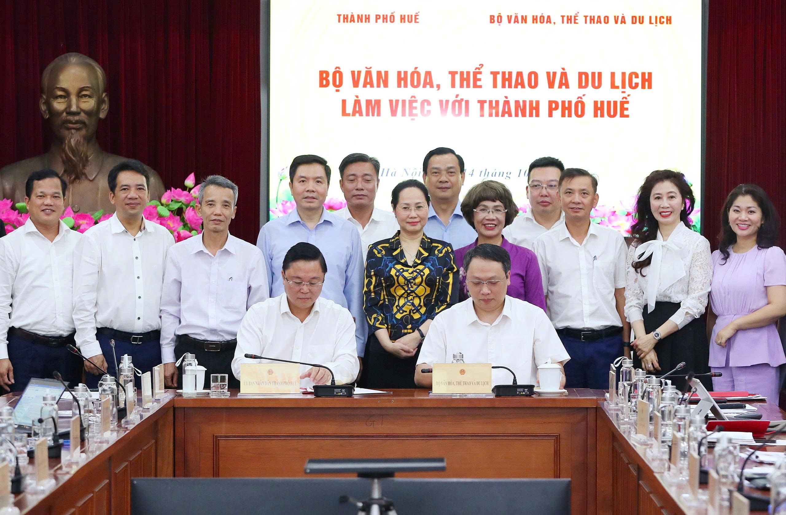 Huế muốn biến di sản thành tài sản chiến lược - Ảnh 1.