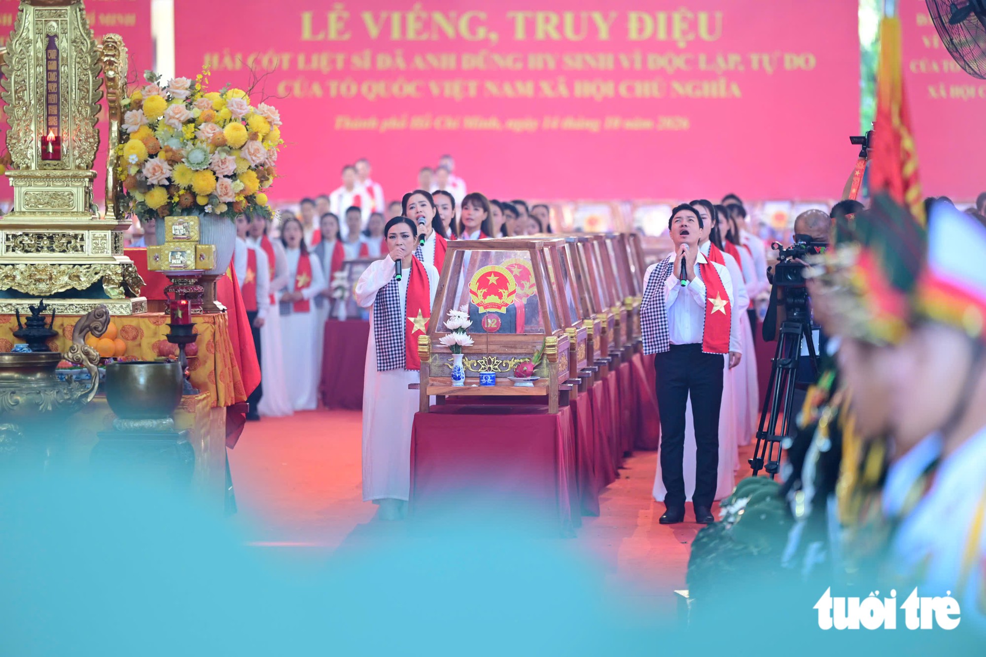 Remains of 731 fallen soldiers laid to rest in Ho Chi Minh City after 58 years- Ảnh 10.