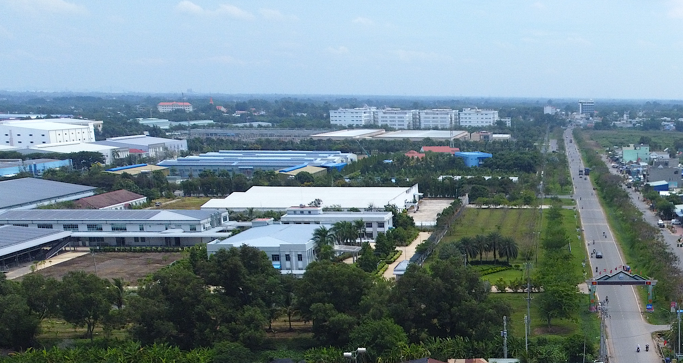 Tây Ninh tổ chức 4 vùng không gian phát triển công nghiệp chủ yếu với 11 ngành trọng tâm - Ảnh 8.