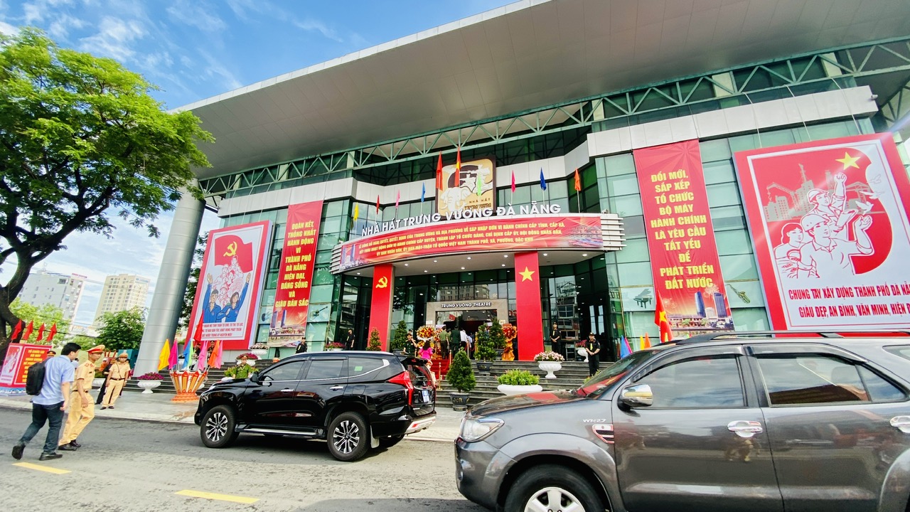 Đà Nẵng hợp nhất Nhà hát Trưng Vương, Nhà hát Nghệ thuật truyền thống thành Nhà hát Nghệ thuật - Ảnh 1.