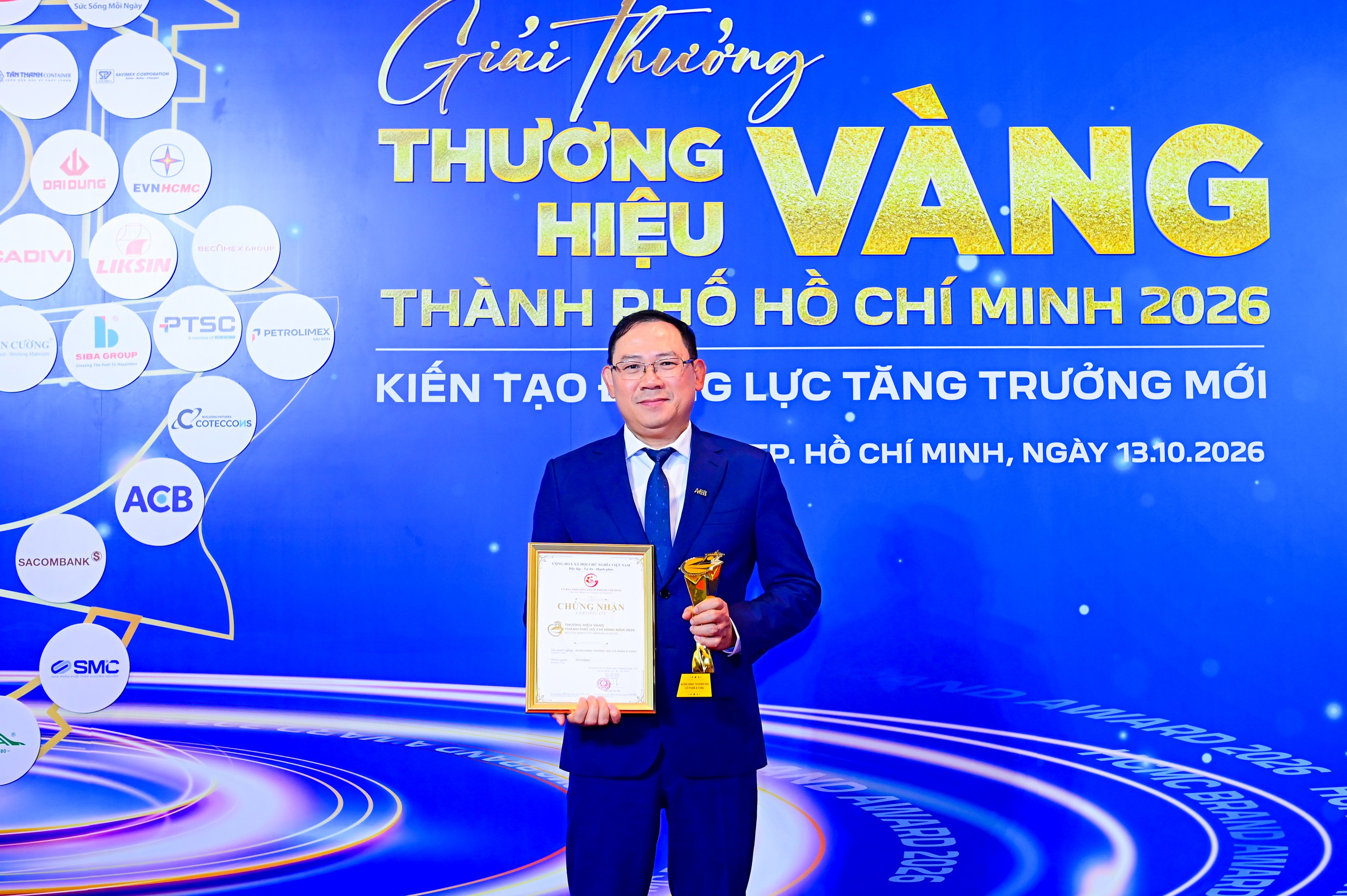 ACB nhận hai danh hiệu tại Giải thưởng Thương hiệu Vàng TP.HCM 2026 - Ảnh 1.