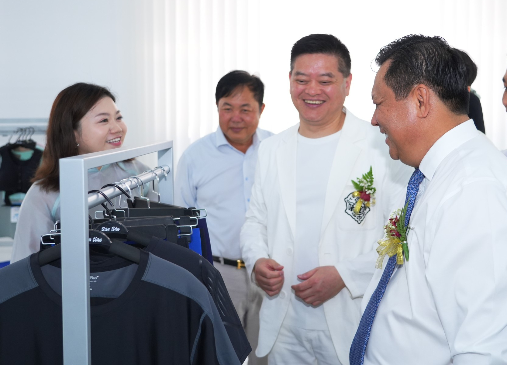 Tây Ninh tổ chức 4 vùng không gian phát triển công nghiệp chủ yếu với 11 ngành trọng tâm - Ảnh 11.