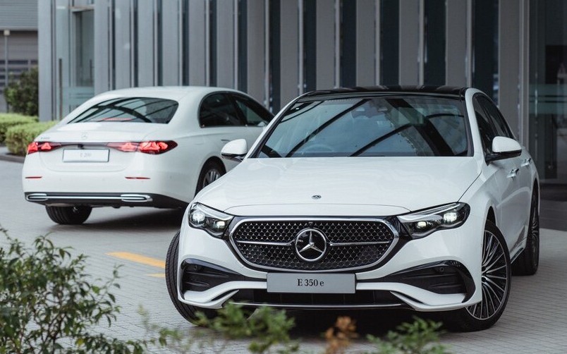 Mercedes-Benz E 350e ăn xăng ít hơn cả Honda Lead, không đổ xăng vẫn đủ dùng hằng ngày