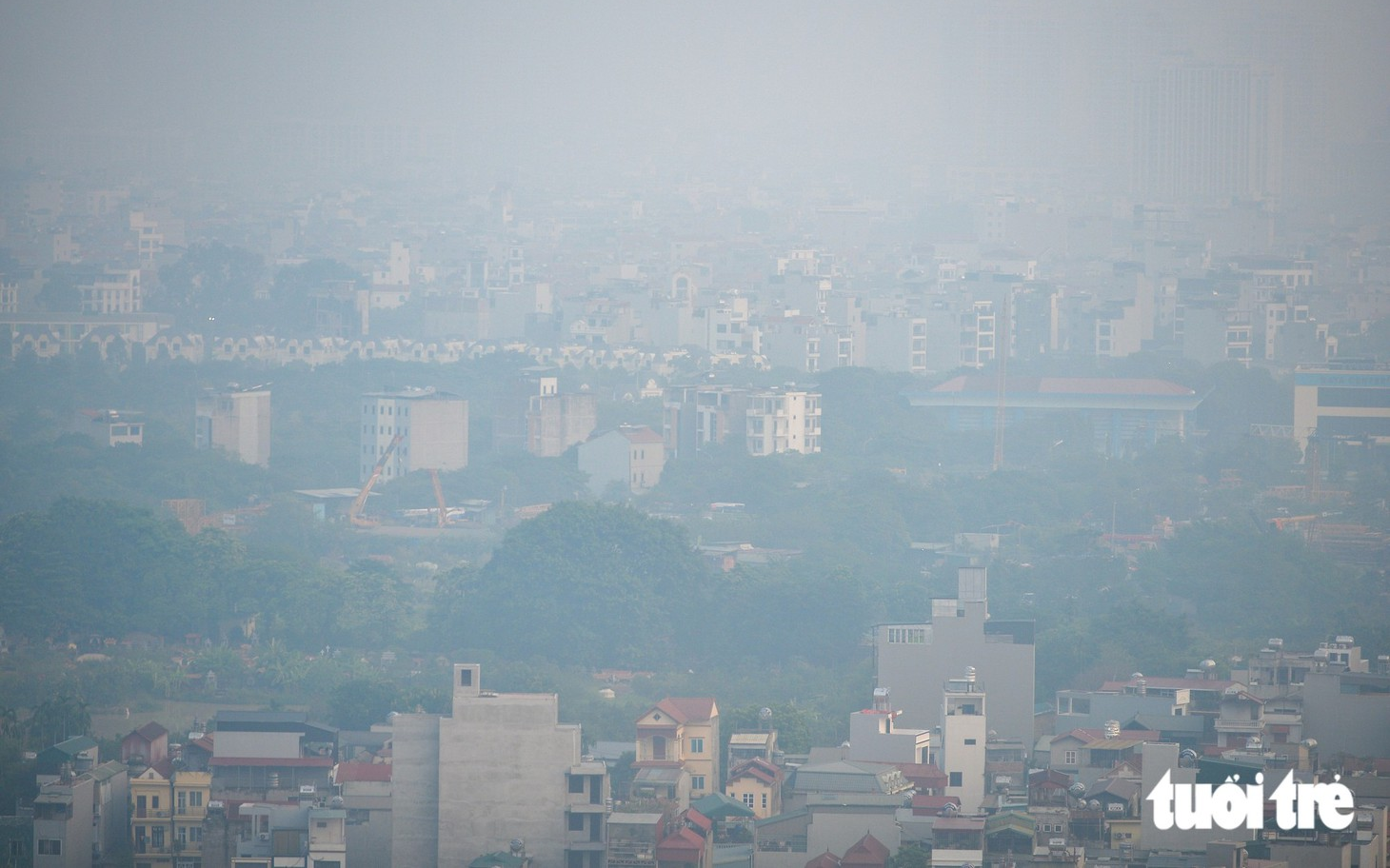 Vietnam proposes online learning, traffic curbs amid severe air pollution risk - Ảnh 2.