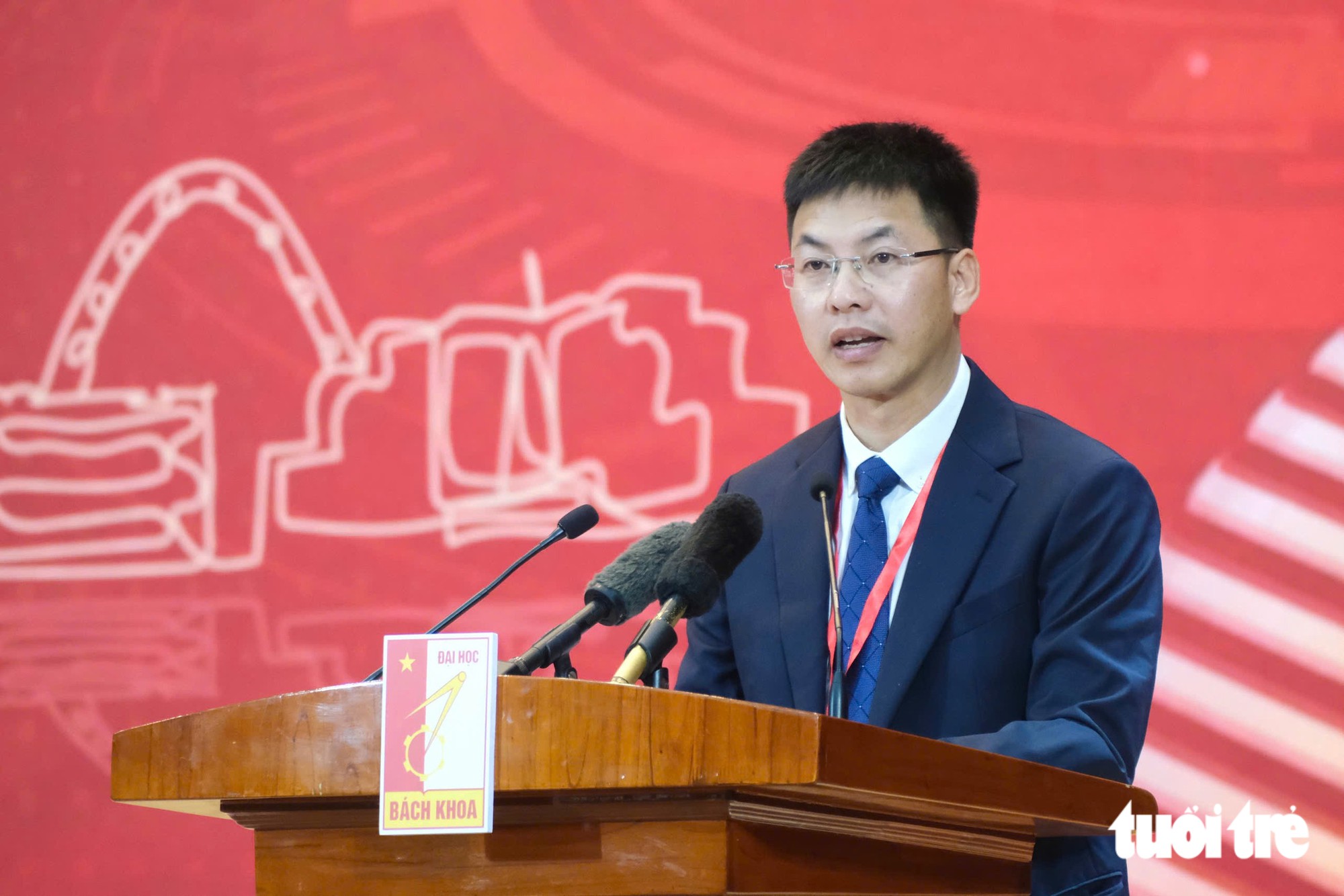 Từ sinh viên 'thi lại rất nhiều' ở Bách khoa đến tiến sĩ có ứng dụng giáo dục top đầu Apple Store - Ảnh 1.