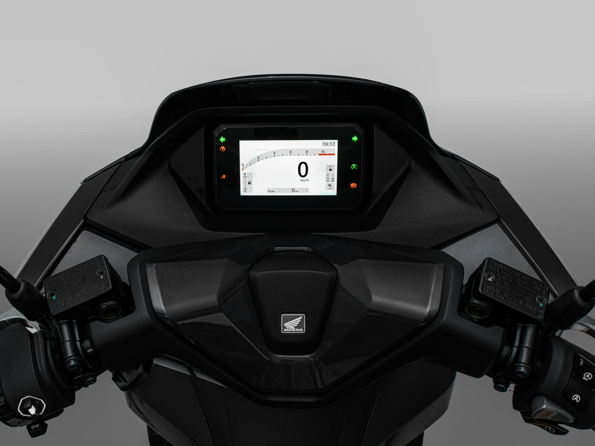 Honda PCX160 2026 launched: Refined design, added technology, 352km ...