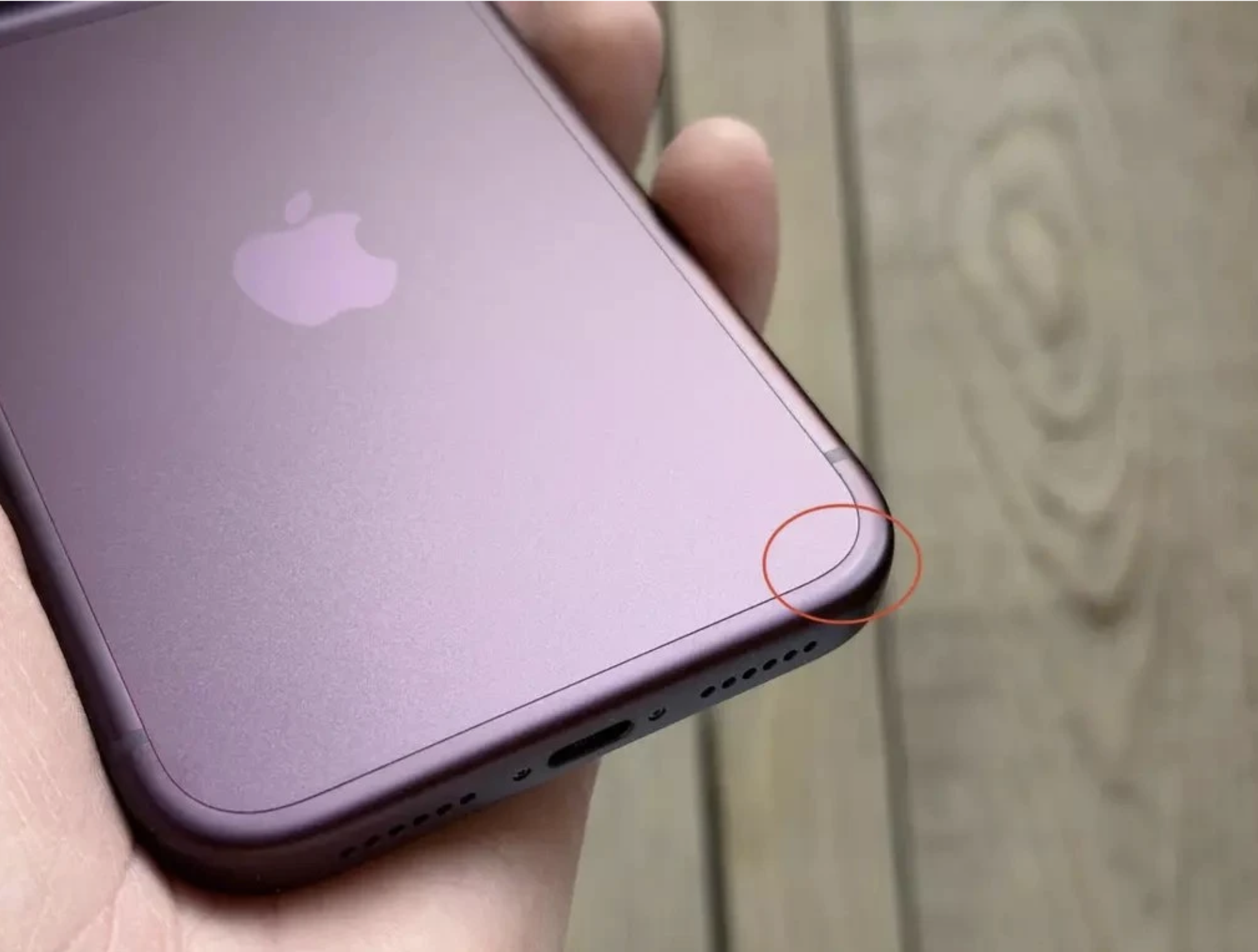 iPhone 18 Pro và Pro Max lại bị bong sơn? - Ảnh 4.