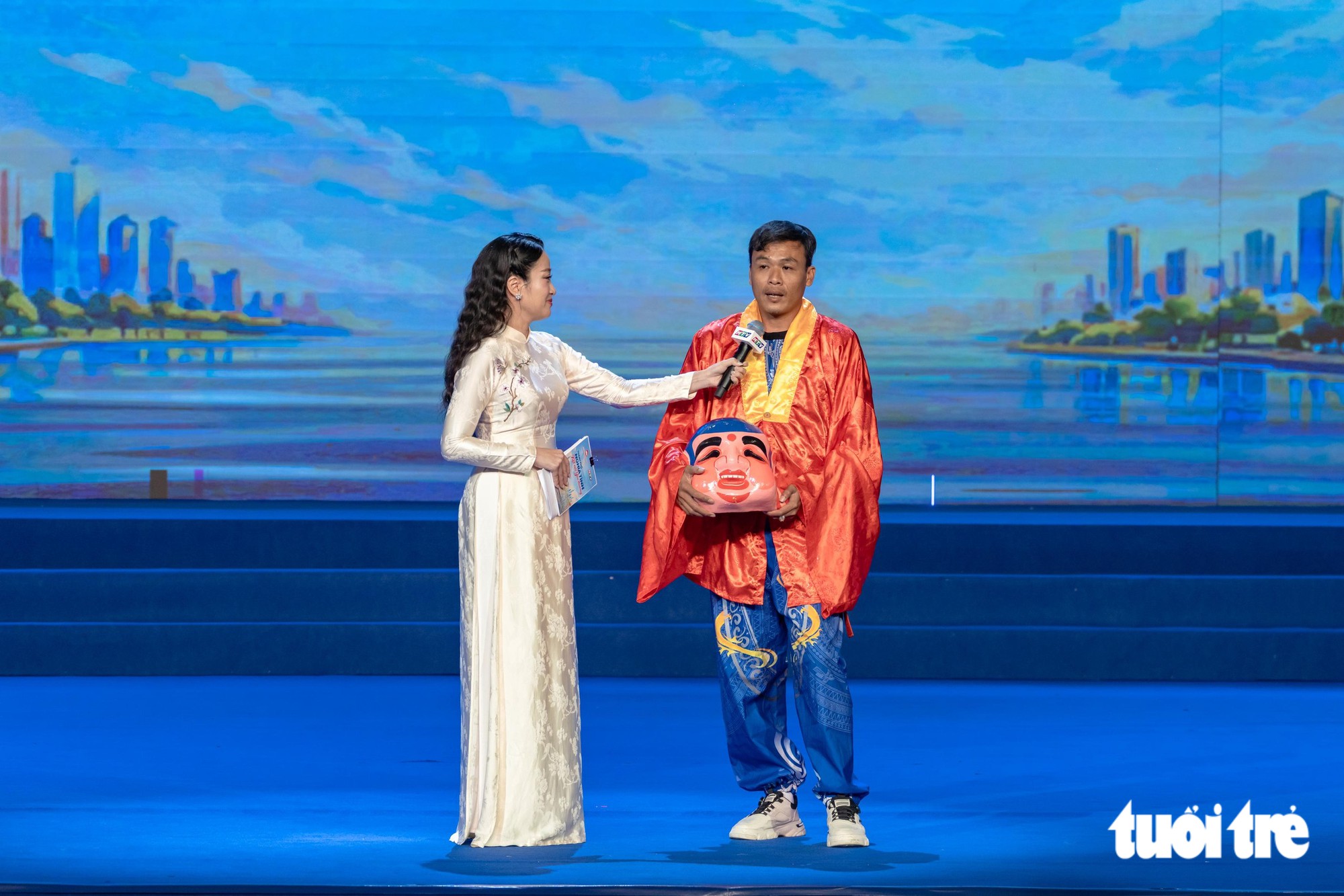 'Thành phố nghĩa tình - Kết nối yêu thương' tiếp nhận hơn 164,5 tỉ đồng chăm lo người nghèo - Ảnh 3.
