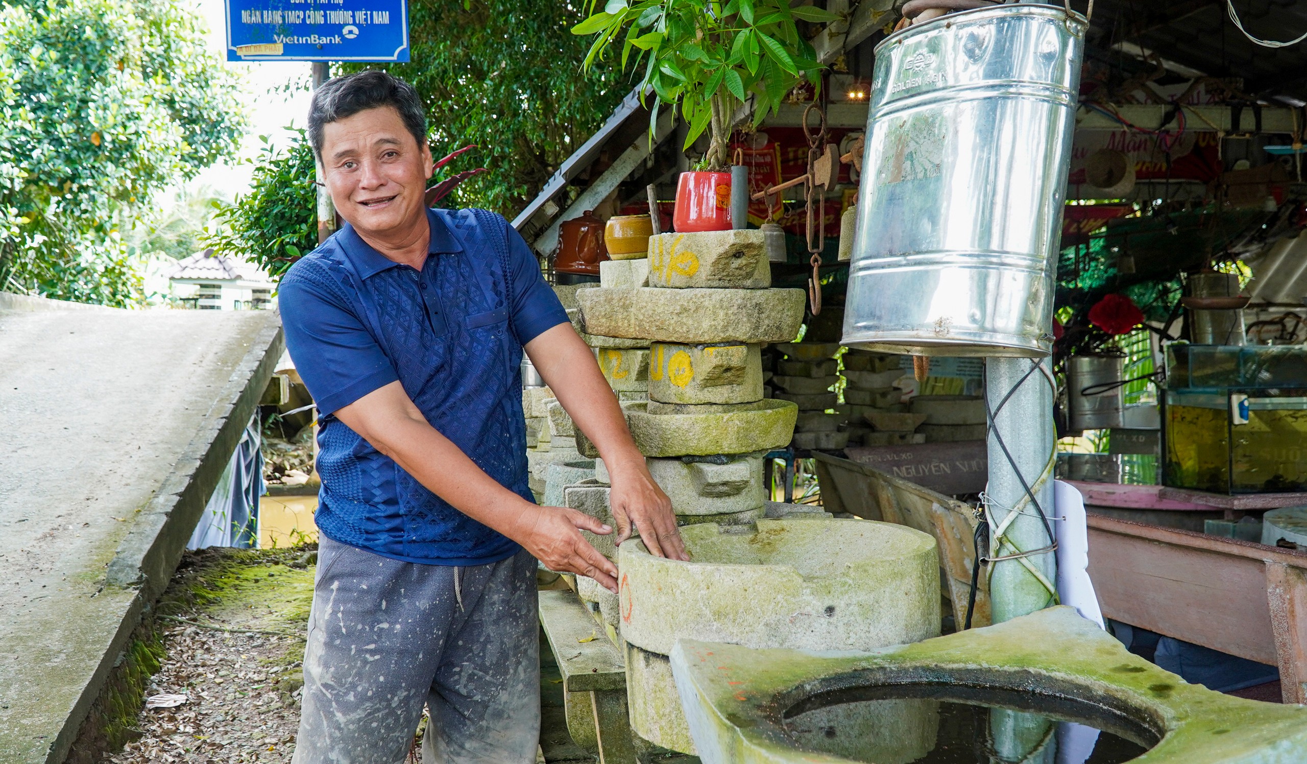 Lão nông miền Tây với ‘ám ảnh’ cảnh xay bột làm bánh và sở thích sưu tầm cối đá - Ảnh 3.