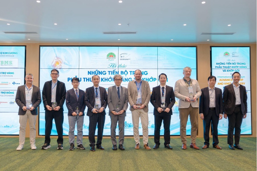 Bệnh viện Đa khoa Hồng Ngọc tổ chức hội thảo quốc tế - Cập nhật những tiến bộ trong phẫu thuật khớp - Ảnh 3.