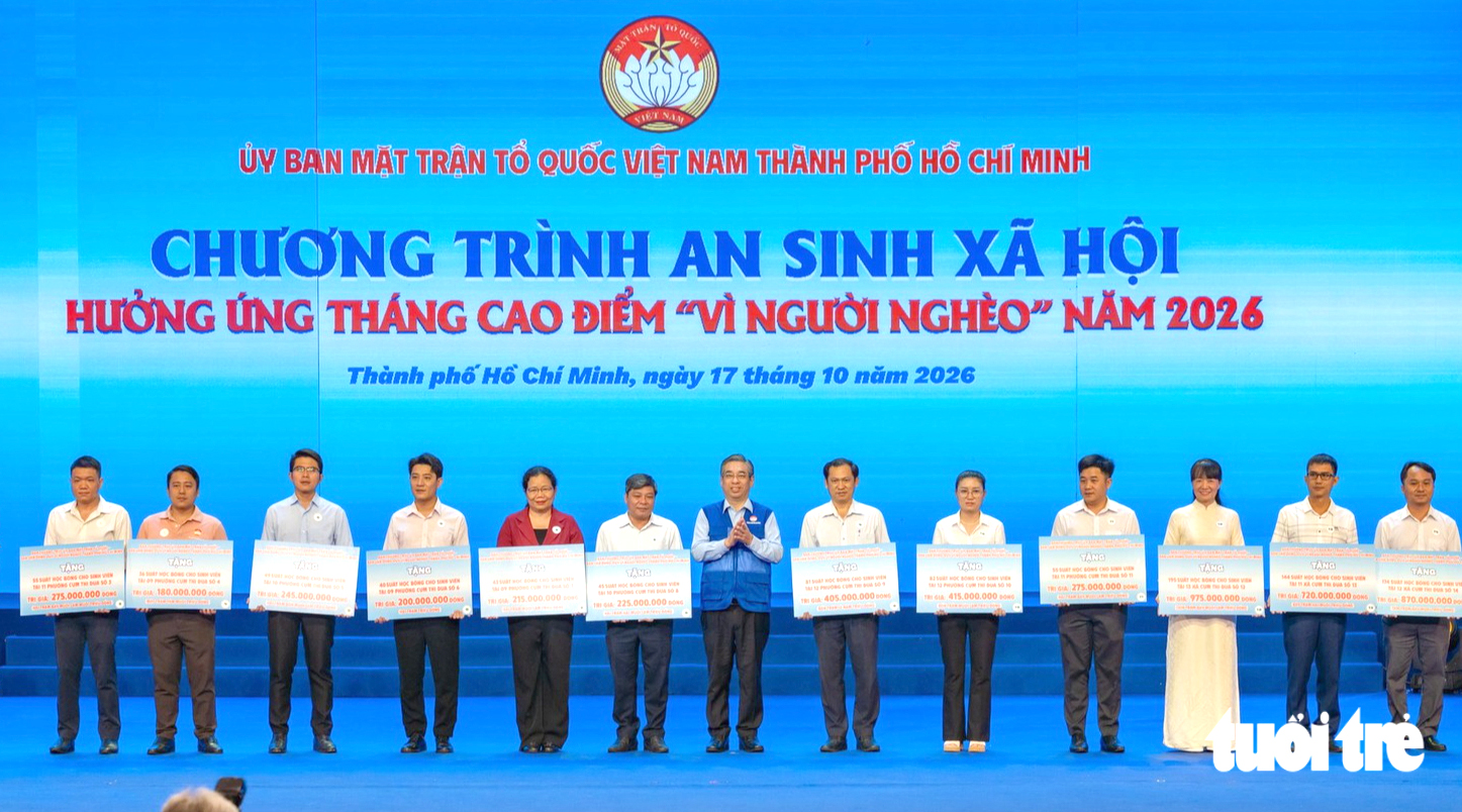 Hơn 92 tỉ đồng chăm lo người nghèo, học sinh, sinh viên khó khăn ở TP.HCM - Ảnh 2.