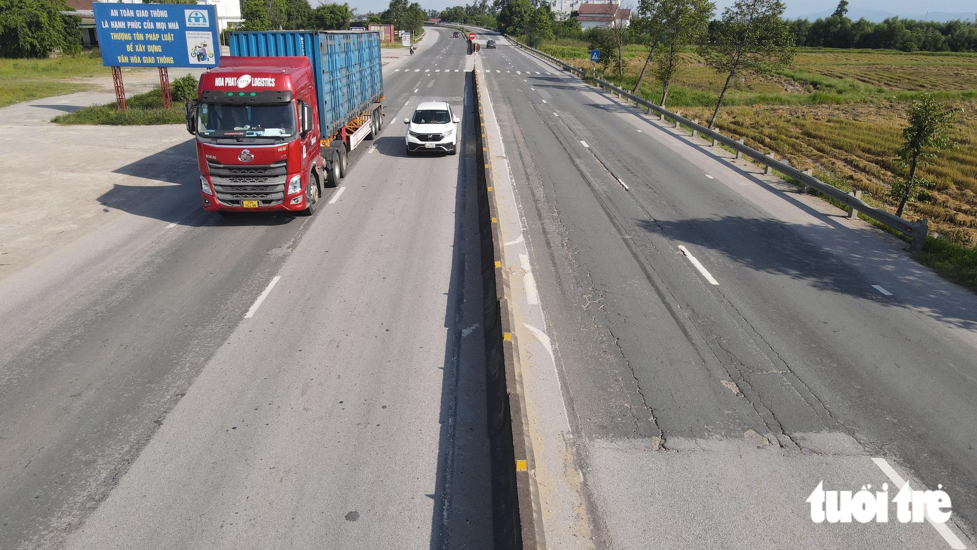 Tạm dừng thu phí hai trạm Bến Thủy trong 30 ngày do vi phạm bảo trì - Ảnh 2.