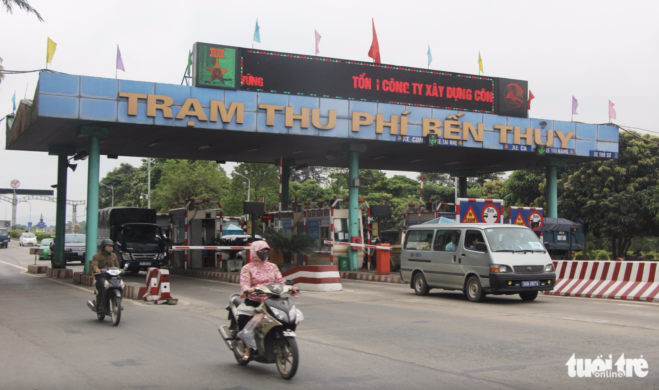 Tạm dừng thu phí hai trạm Bến Thủy trong 30 ngày do vi phạm bảo trì - Ảnh 1.