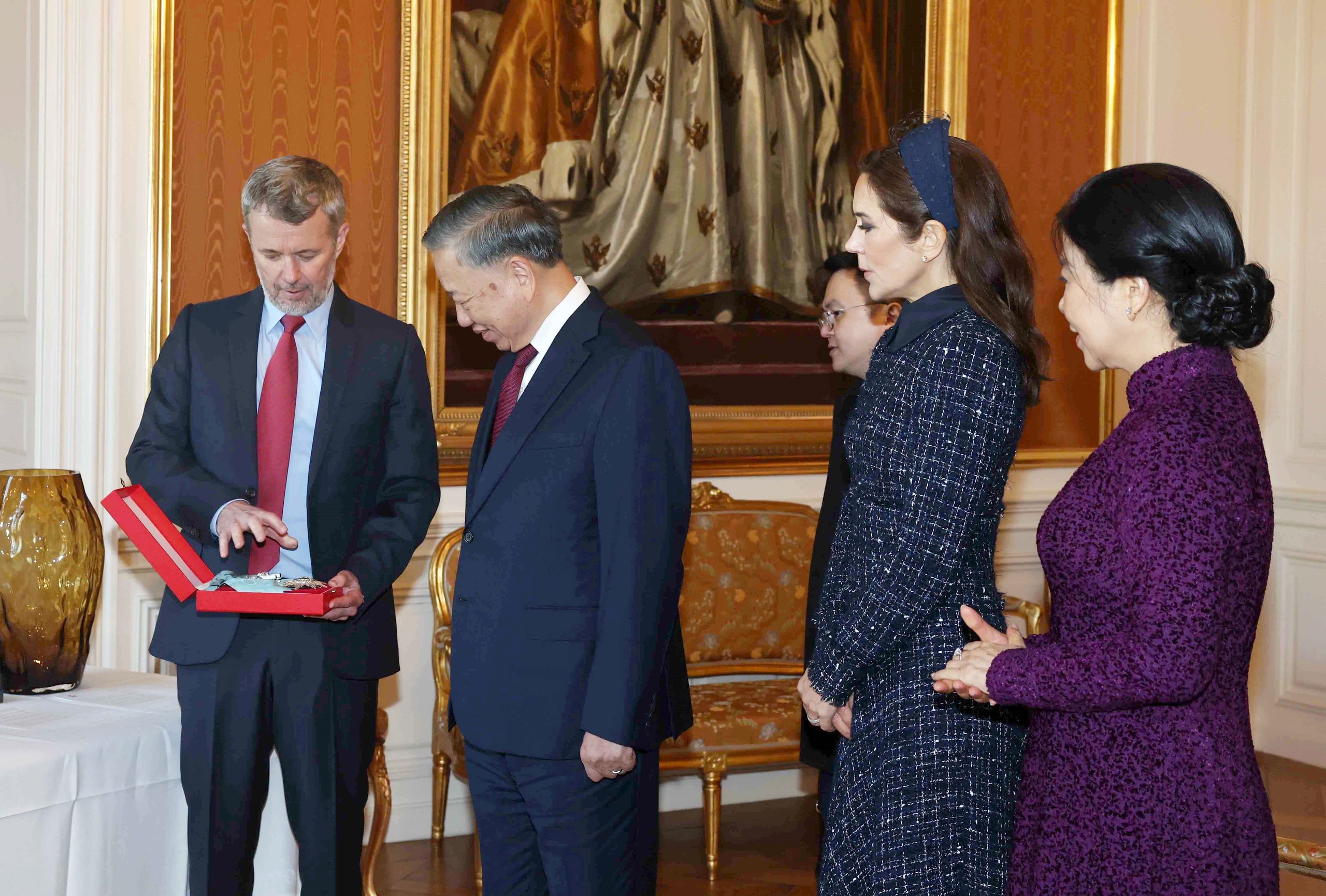 Tổng Bí thư, Chủ tịch nước Tô Lâm nhận huân chương cao quý nhất của Đan Mạch - Ảnh 14.