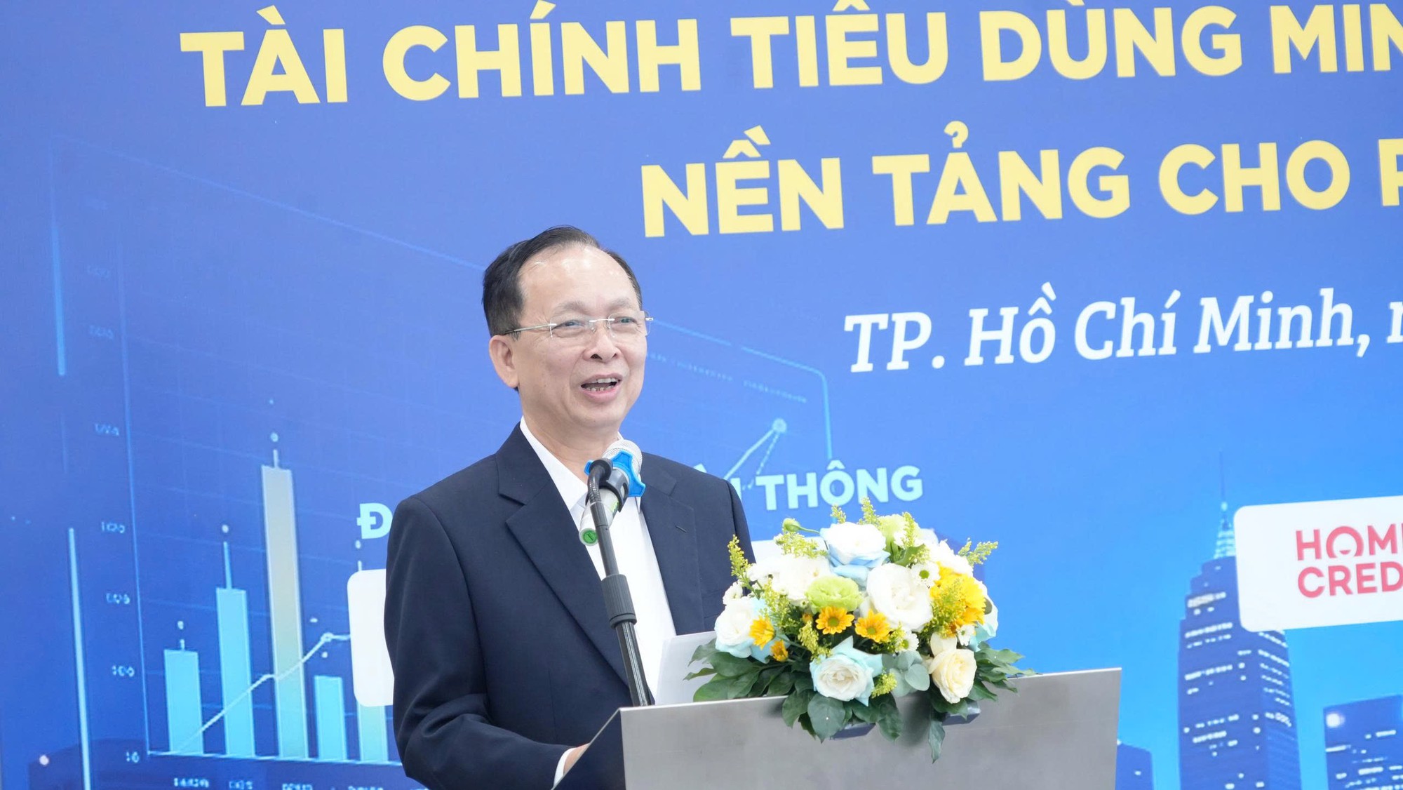 Dư nợ cho vay tiêu dùng cán mốc 4,62 triệu tỉ đồng - Ảnh 1.