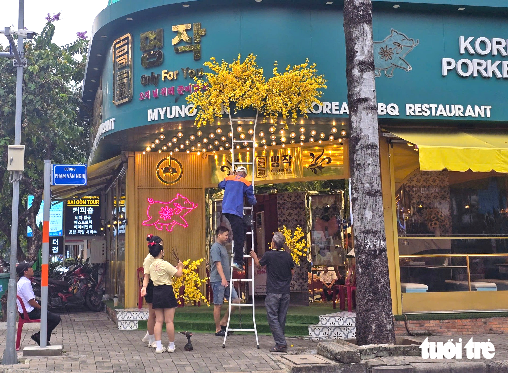 Hơn 81% doanh nghiệp TP.HCM tin quý 4 khởi sắc, sẵn sàng cho 'mùa vàng' cuối năm - Ảnh 1.