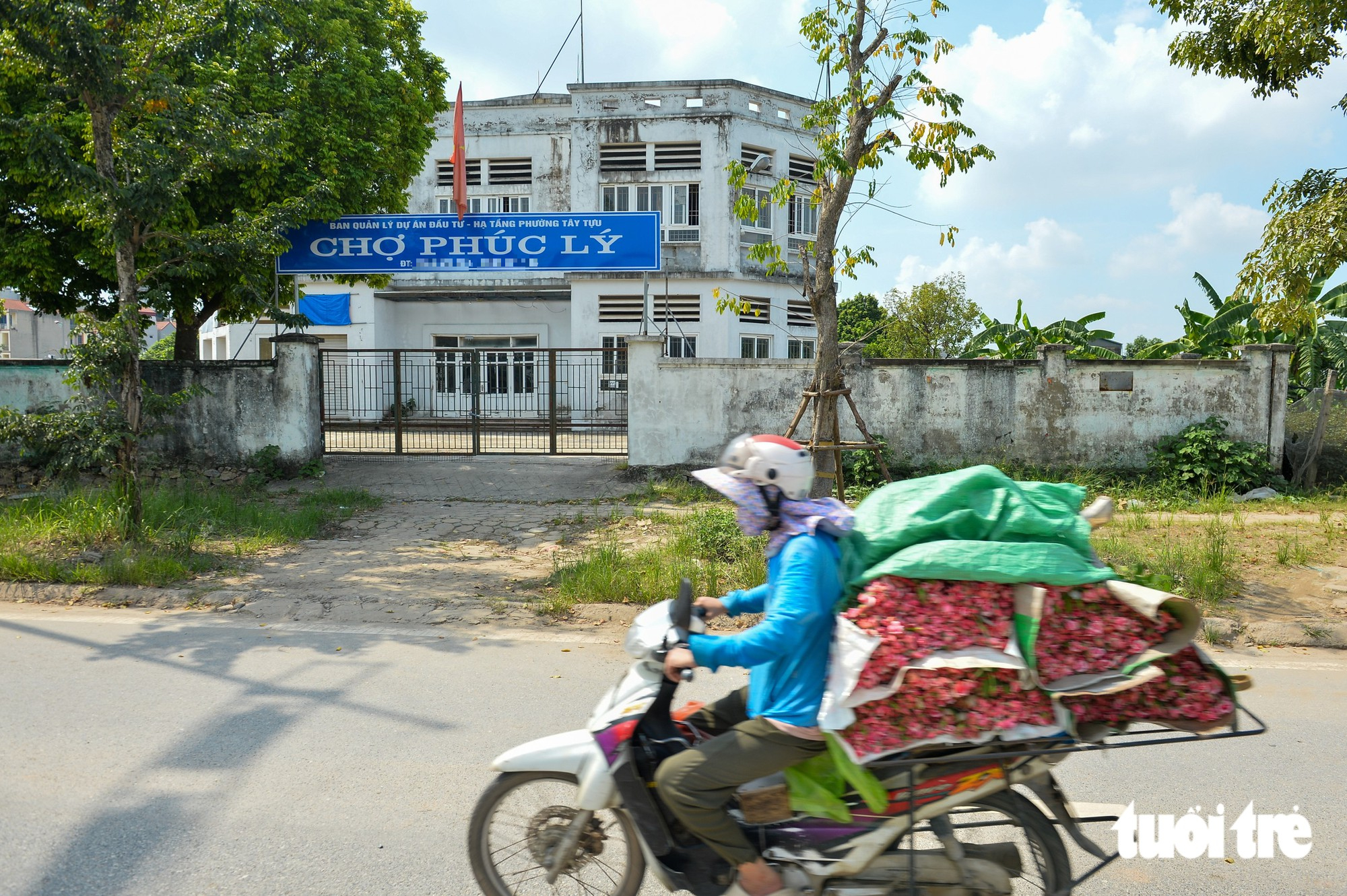 2 long-abandoned markets in Hanoi show contrasting fates - Ảnh 7.