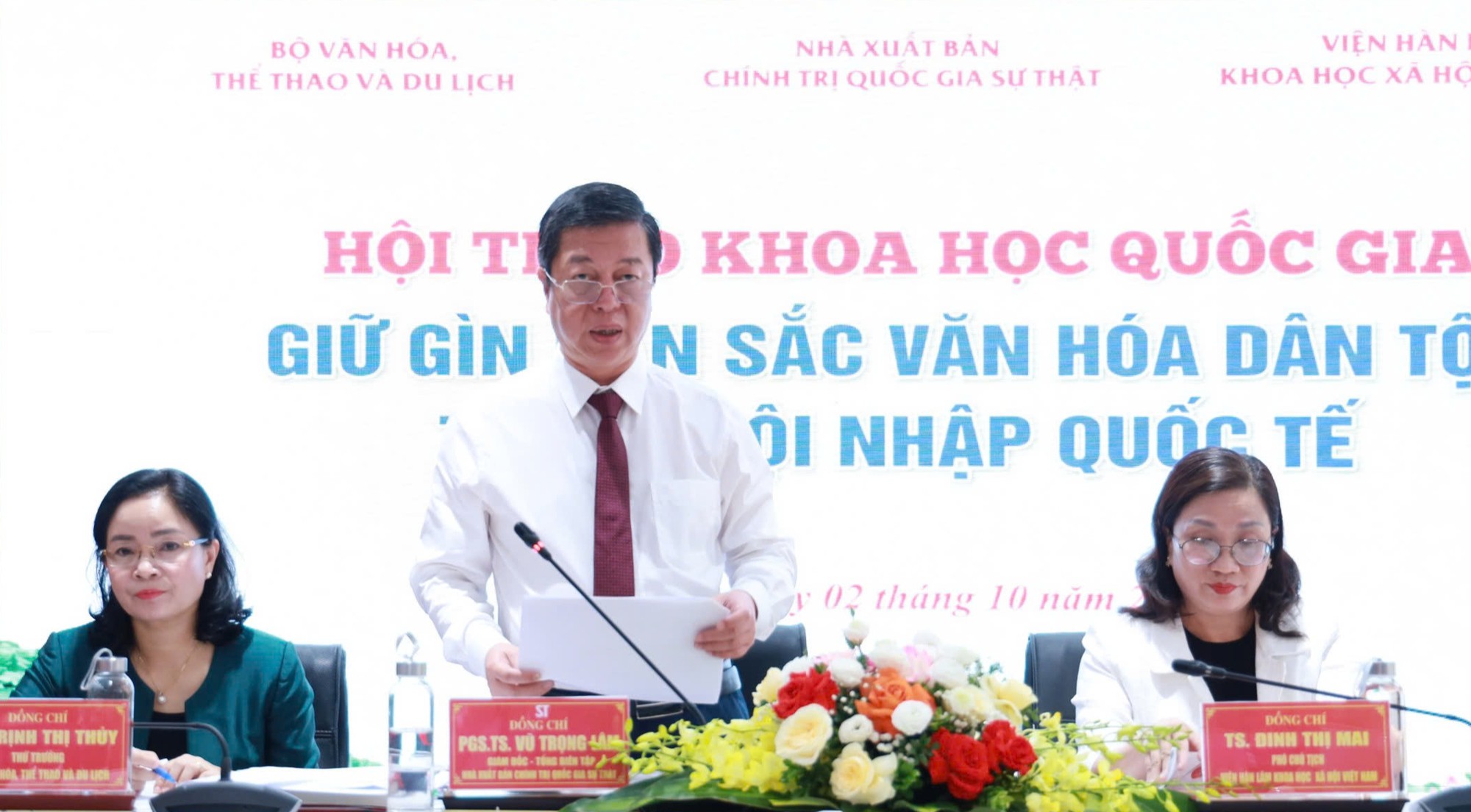 Yêu nước bây giờ cần phải yêu nước cả trên môi trường số - Ảnh 1.