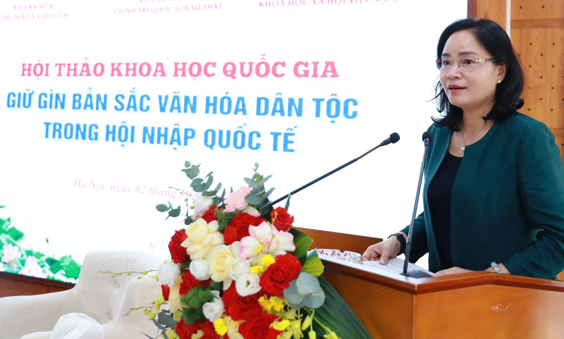 Yêu nước bây giờ cần phải yêu nước cả trên môi trường số - Ảnh 2.