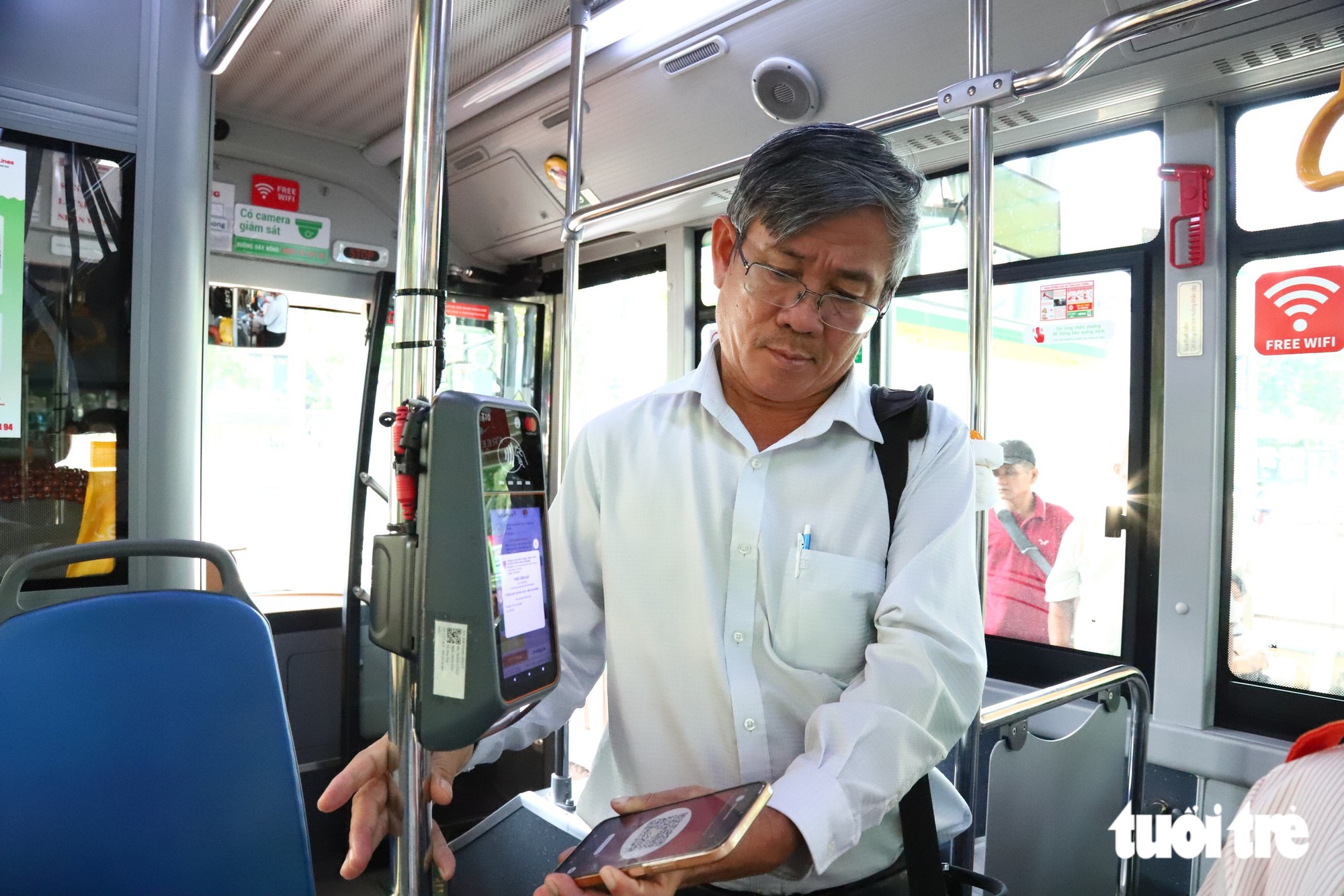 TP.HCM có hơn 30,6 triệu lượt hành khách đi xe buýt sau 3 tháng miễn phí - Ảnh 2.