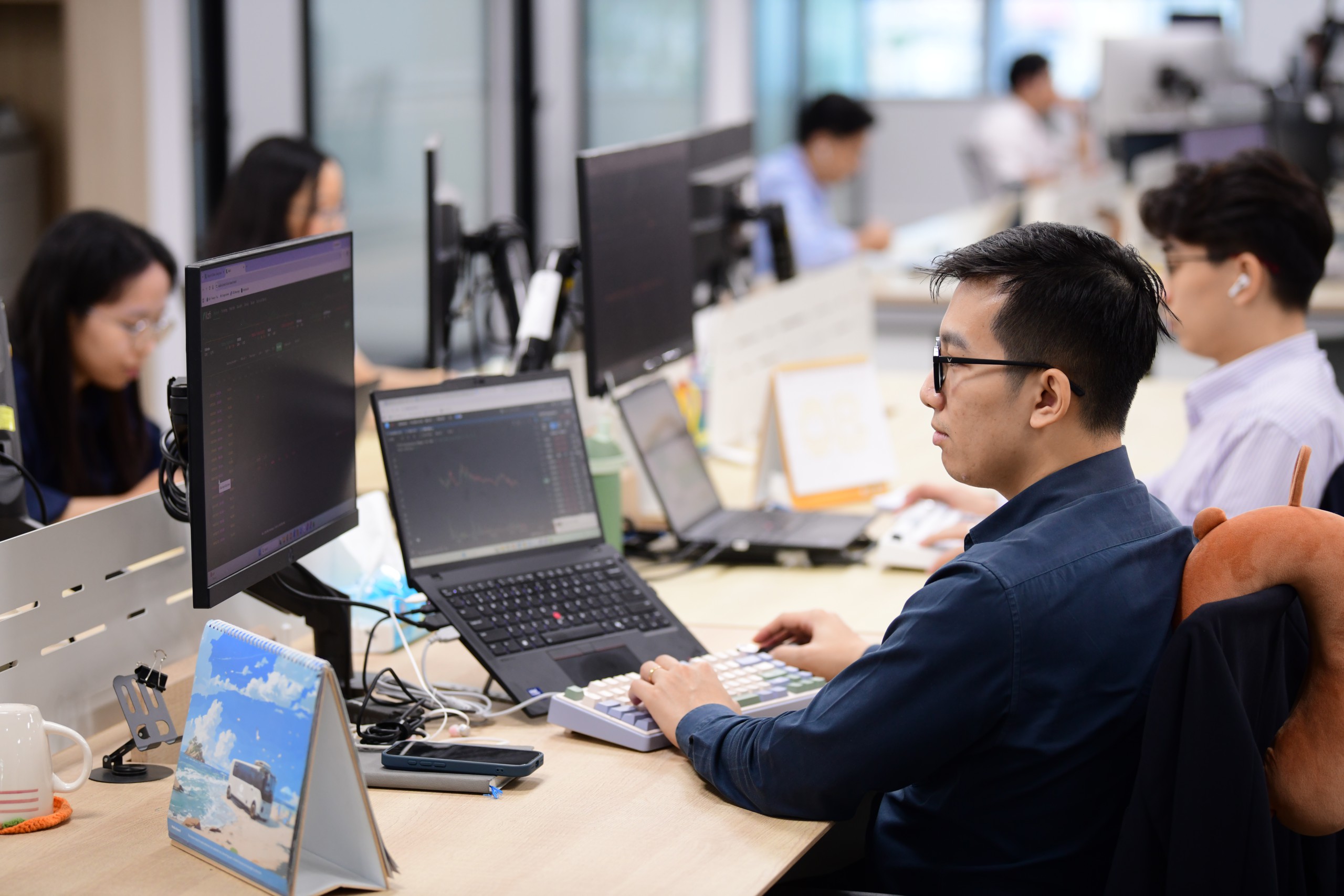 VN-Index giảm phiên thứ 5 liên tiếp, PNJ vẫn sàn - Ảnh 1.