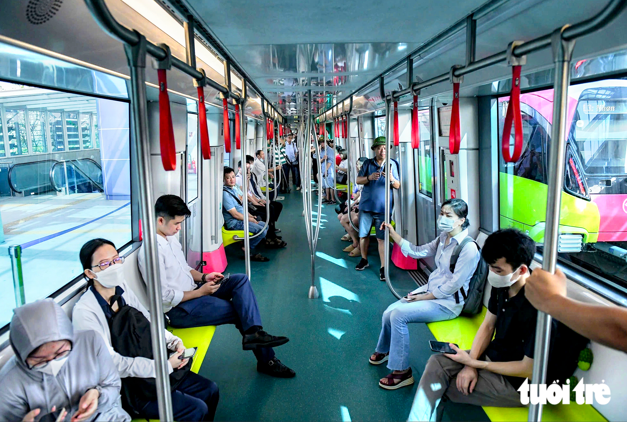 Tập đoàn Pháp nhận đơn hàng 897 triệu USD cung cấp tàu cho hệ thống metro Hà Nội - Ảnh 2.