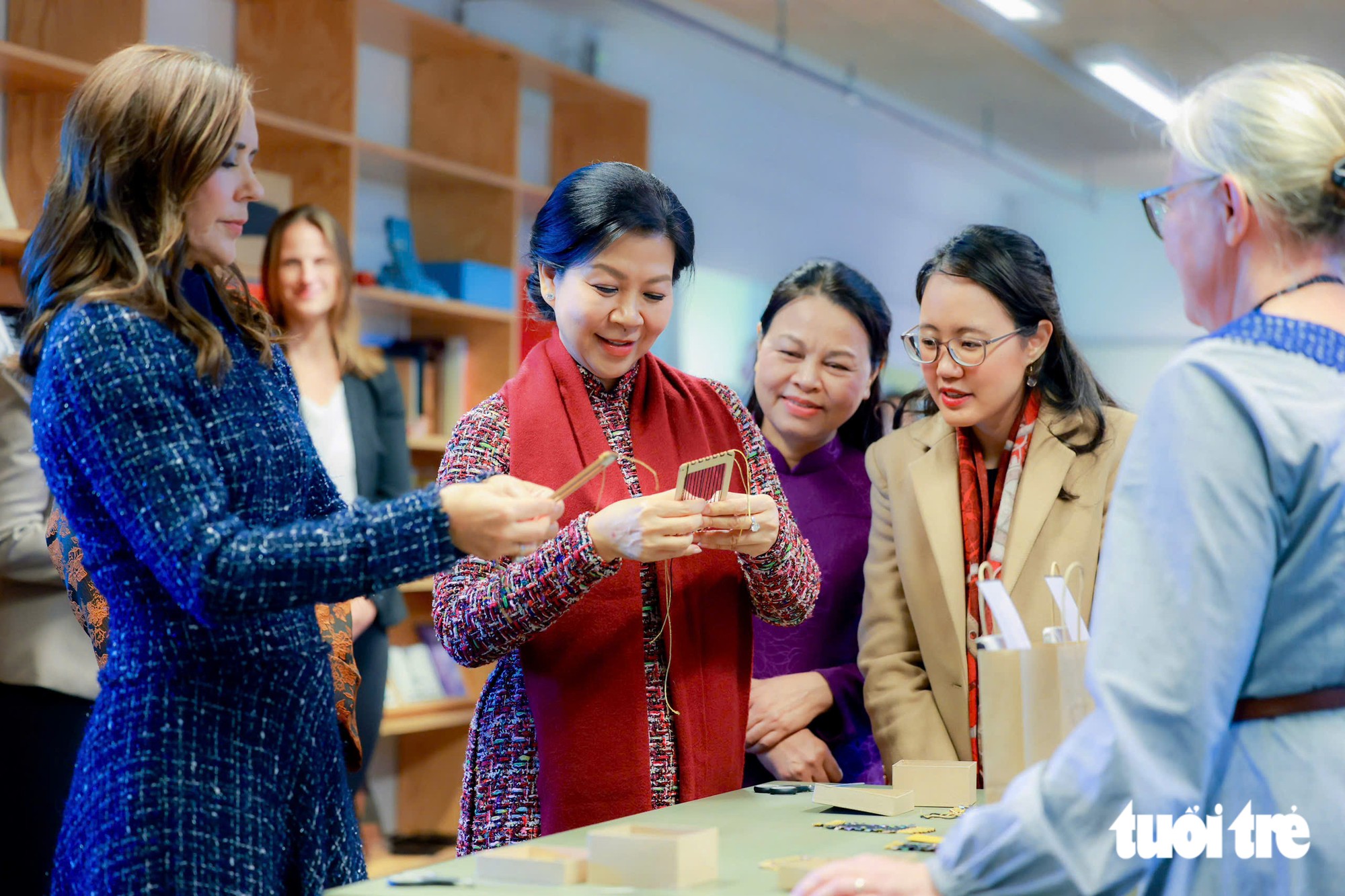 Nhà vua Đan Mạch cảm ơn 'món quà hào phóng' của Phu nhân Ngô Phương Ly - Ảnh 3.