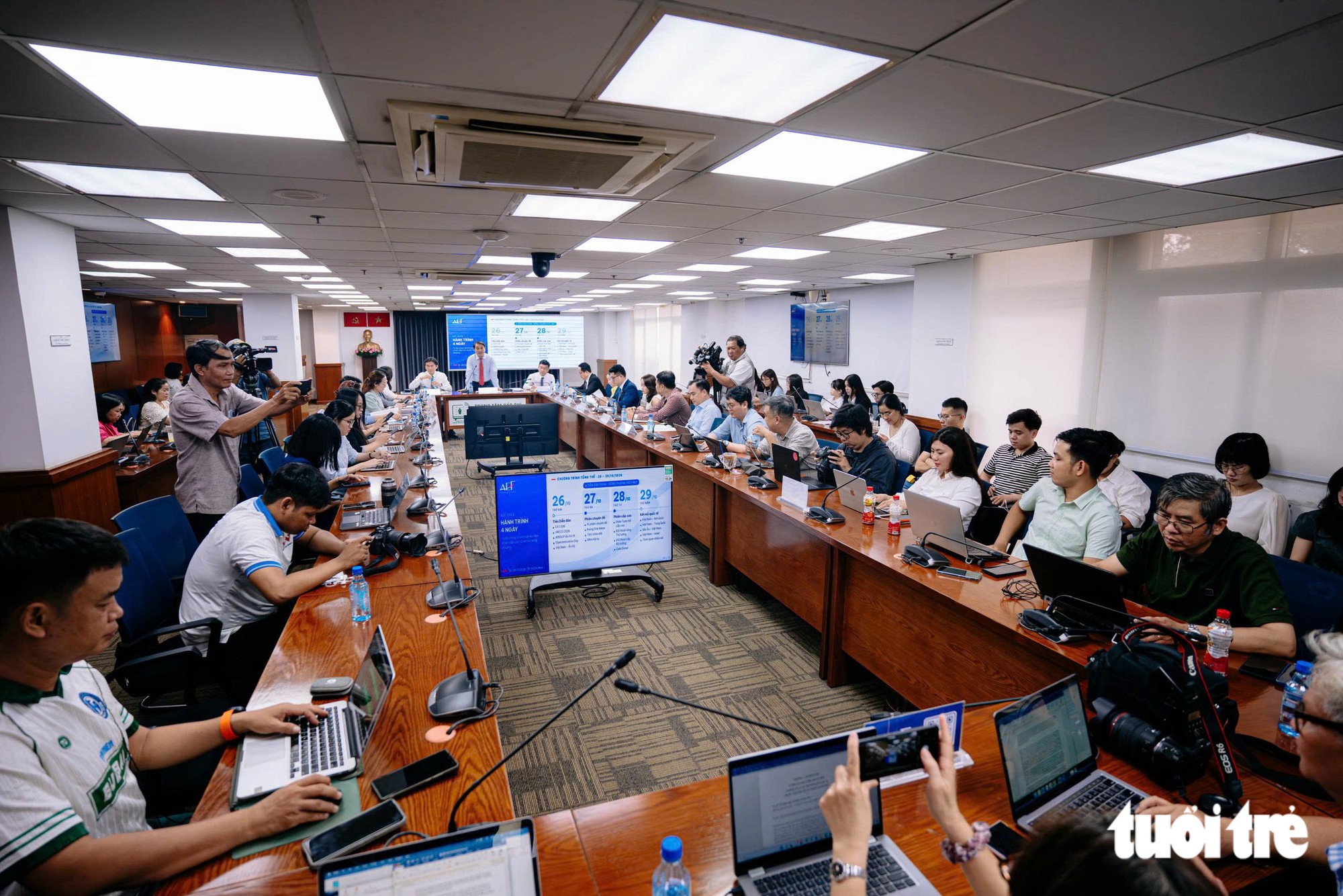 Vietnam to announce over $13bn in new investments at Autumn Economic Forum 2026 - Ảnh 1.