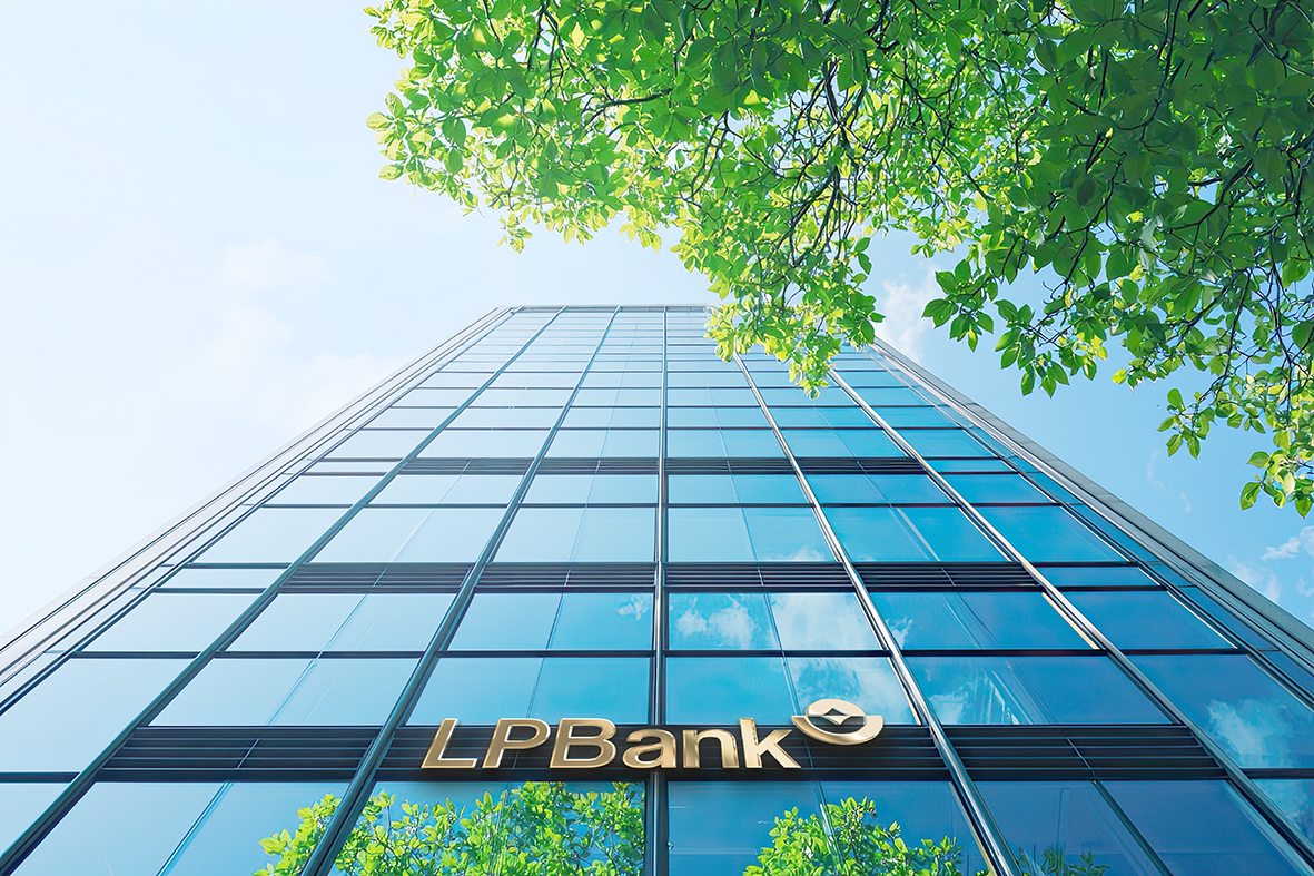 LPBank lãi 10.421 tỉ đồng lợi nhuận trước thuế sau 9 tháng đầu năm 2026 - Ảnh 1.