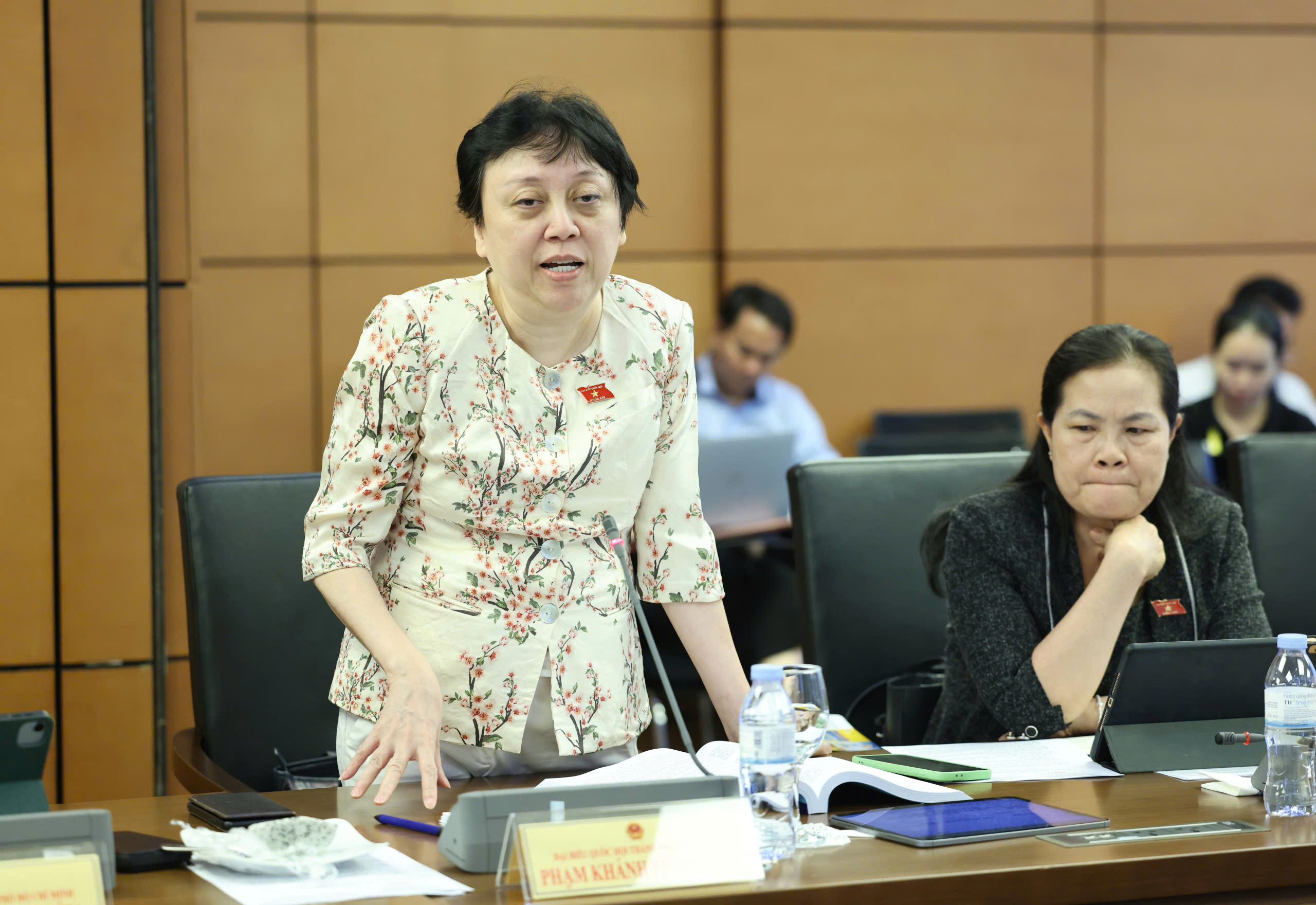Thủ tướng Lê Minh Hưng: Chi phí thuốc, thiết bị y tế bị đẩy lên mức phi lý - Ảnh 3.