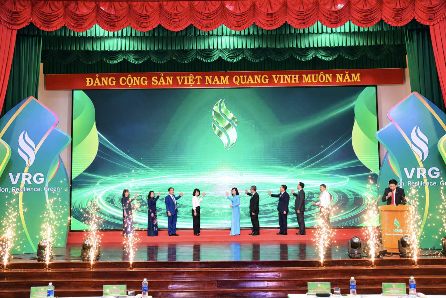 VRG kế thừa truyền thống Phú Riềng Đỏ, hướng đến tăng trưởng xanh - Ảnh 4.