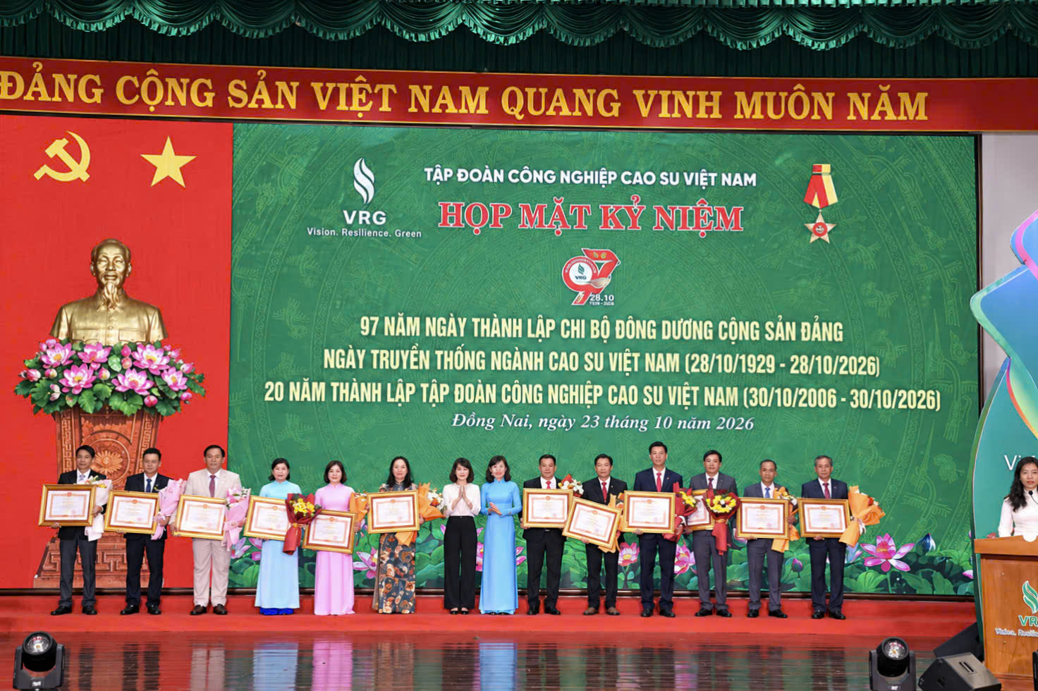 VRG kế thừa truyền thống Phú Riềng Đỏ, hướng đến tăng trưởng xanh - Ảnh 7.