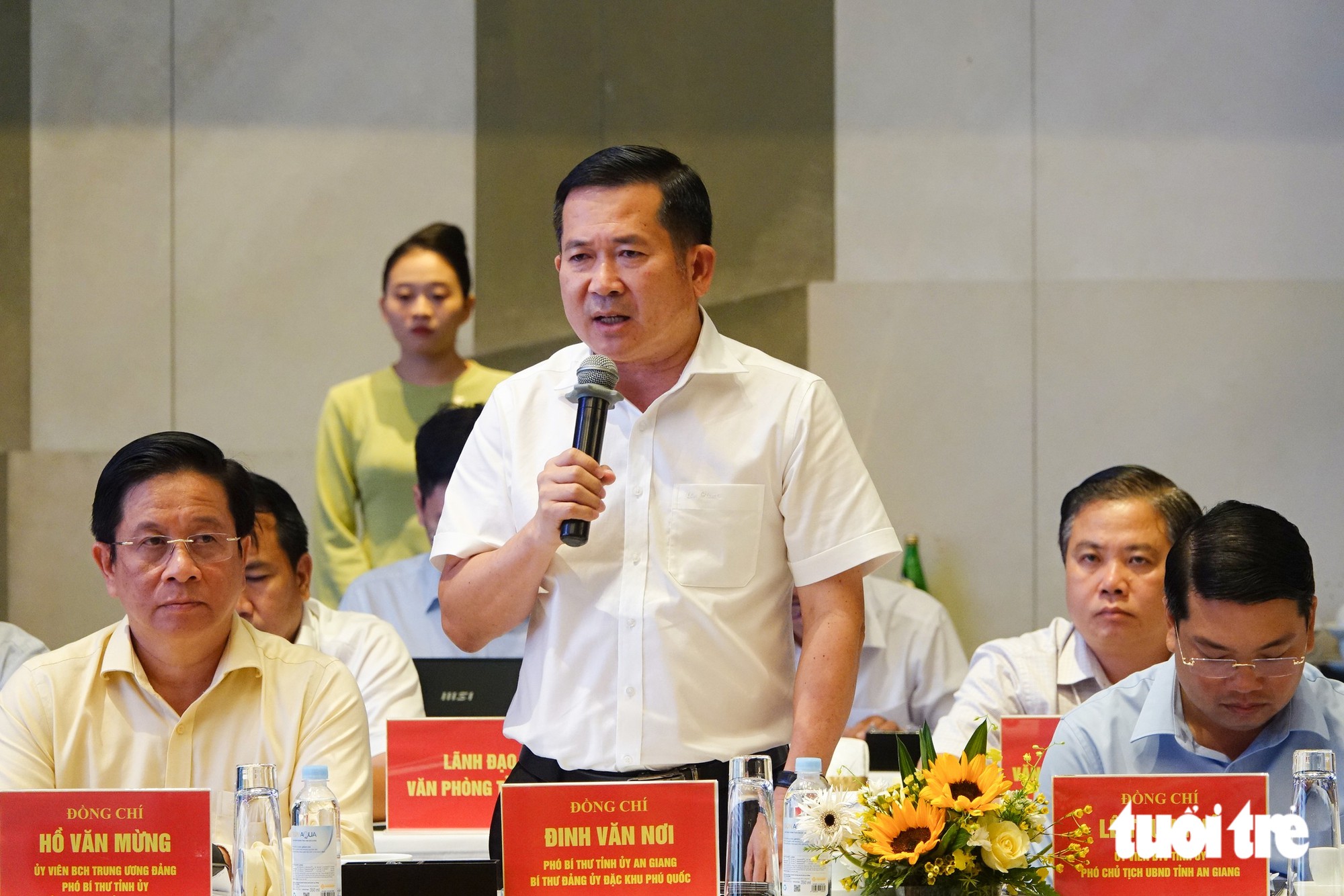 Chủ tịch Quốc hội: Phải giúp nhà đầu tư nhiều hơn để kịp APEC 2027 - Ảnh 5.