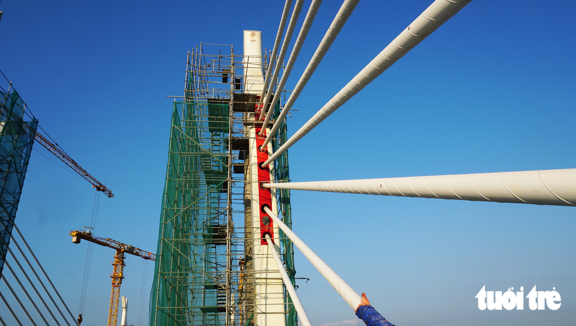 Cận cảnh cây cầu rộng nhất Hải Phòng trước ngày hợp long - Ảnh 13.