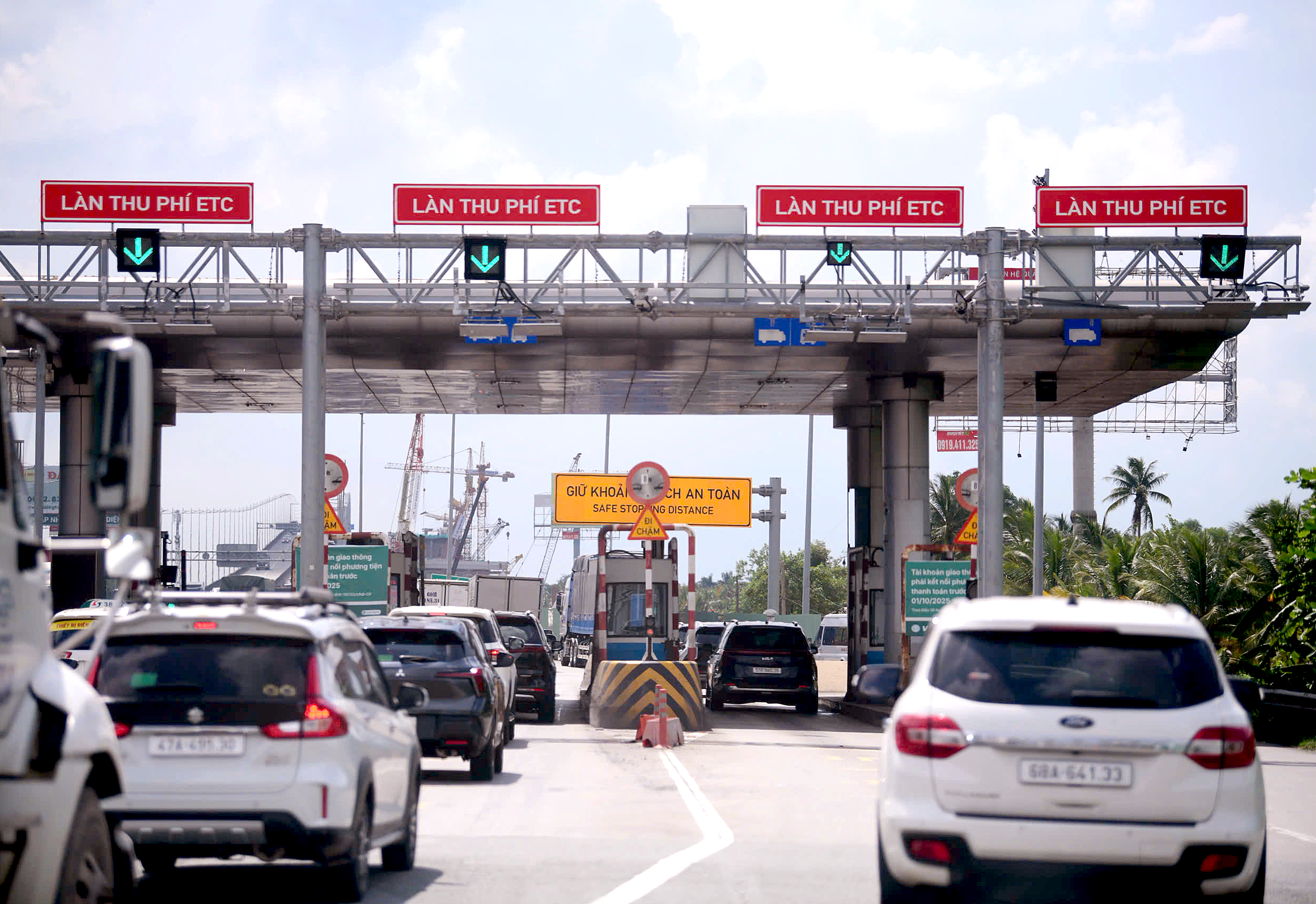 VETC, ePass thu phí 6.600 đồng/tháng: Bộ Xây dựng đề nghị giá phí linh hoạt, miễn cho xe ít sử dụng - Ảnh 1.